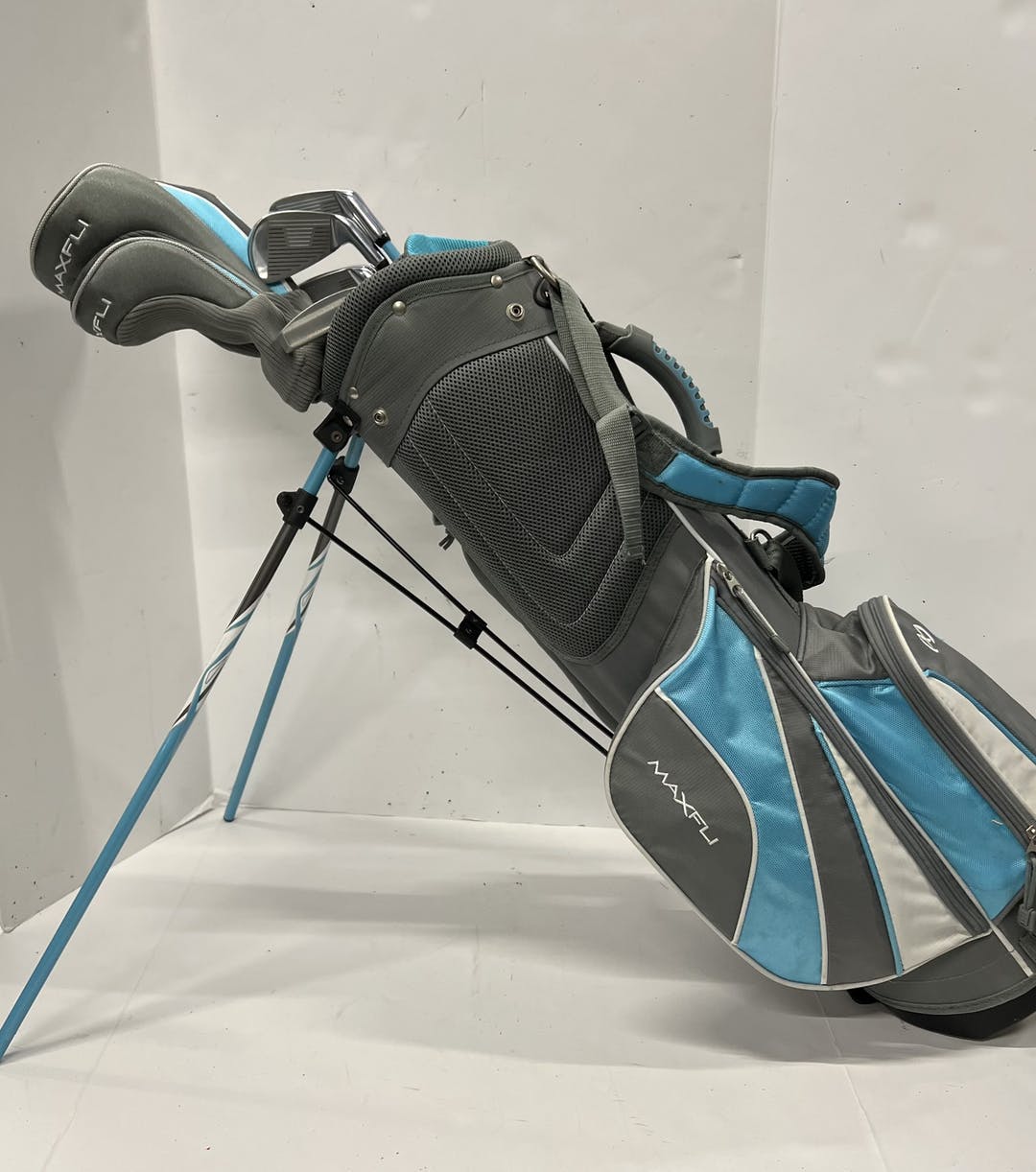Used Maxfli Rev 1 Junior 9-12 Left 7 Piece Junior Package Sets ...