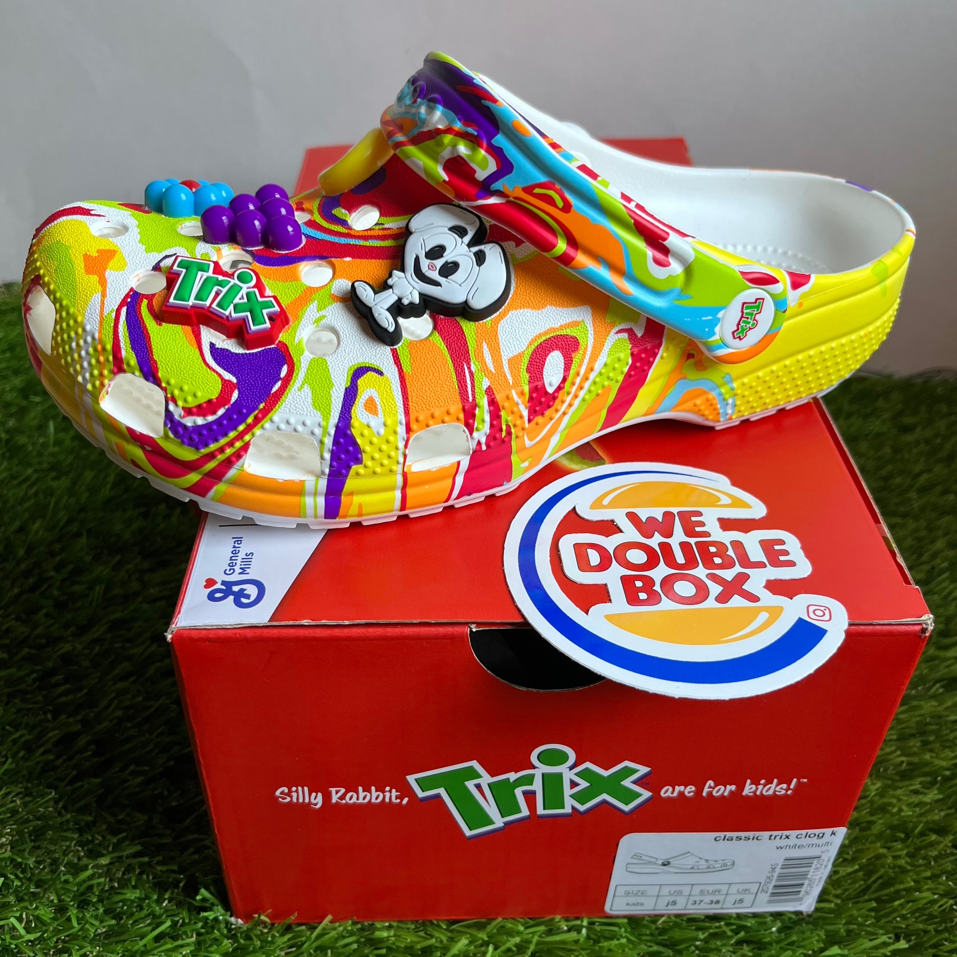 Crocs Trix Cereal Collab Size 5 GS Gradeschool Kids Shoes Sneakers Boys
