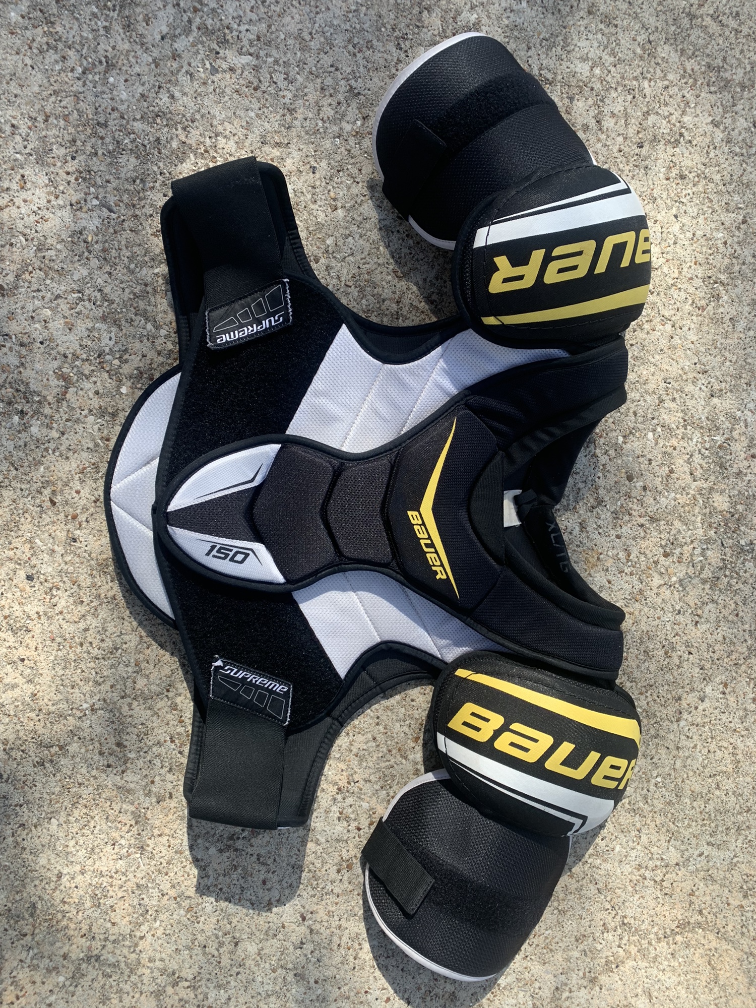 Senior Extra Large Bauer S150 Shoulder Pads SidelineSwap