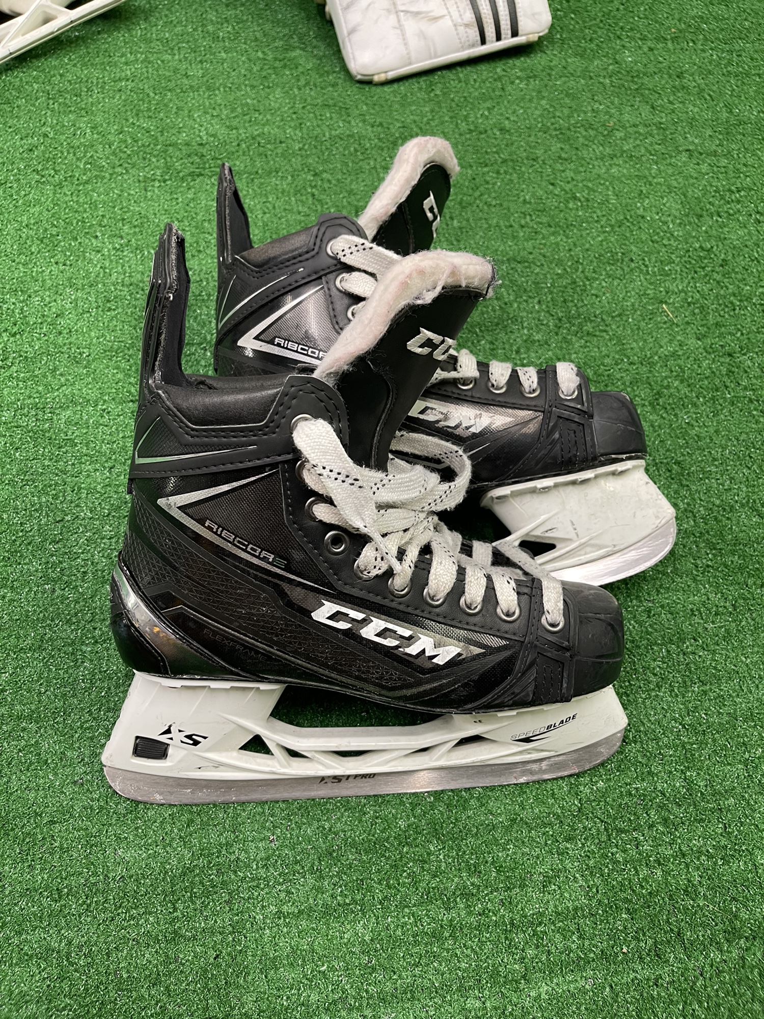 CCM Pro Stock Size 7 Ribcor 80K Hockey Skates SidelineSwap