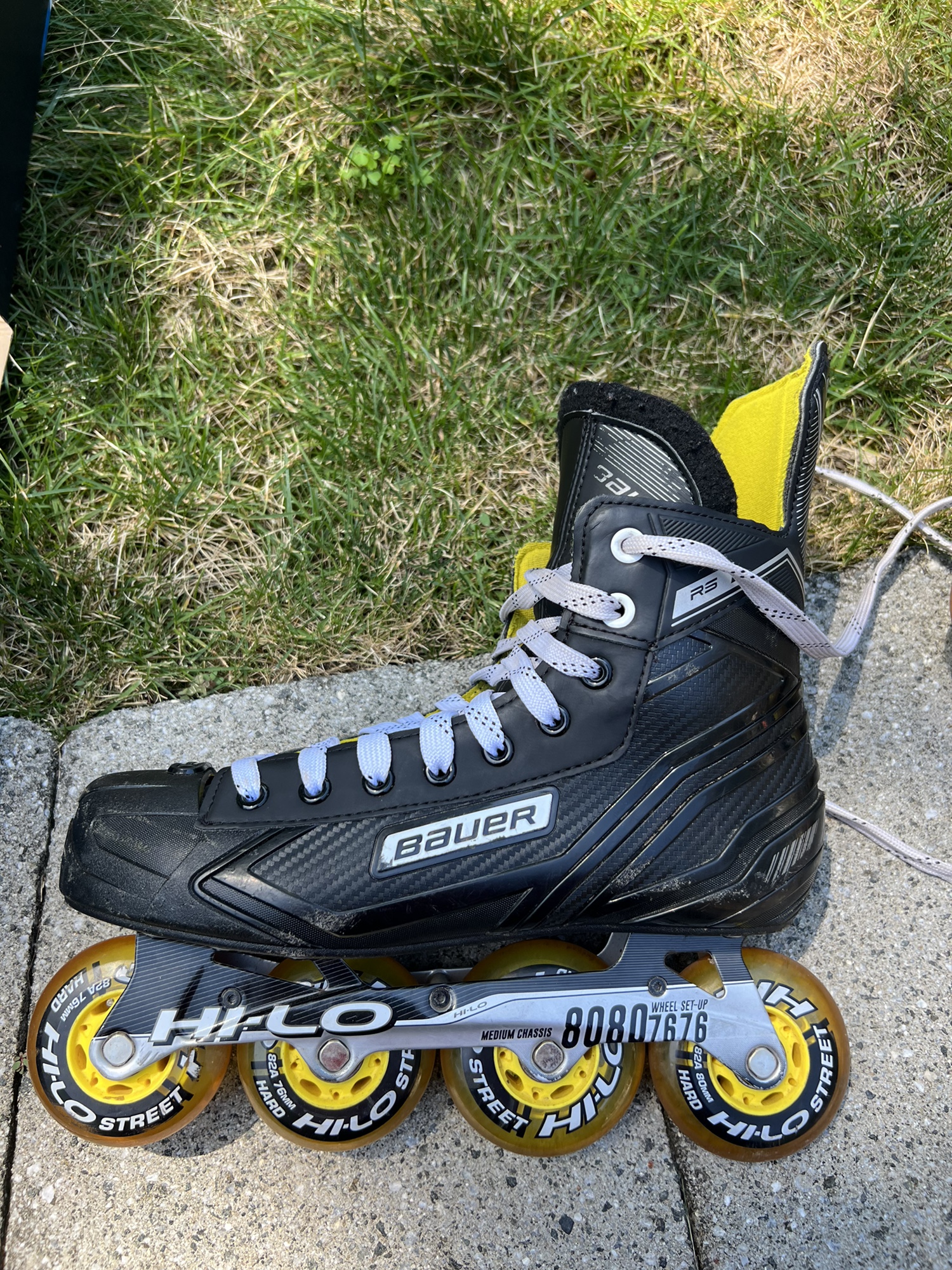 Used Bauer Regular Width Size 9 RS Inline Skates SidelineSwap