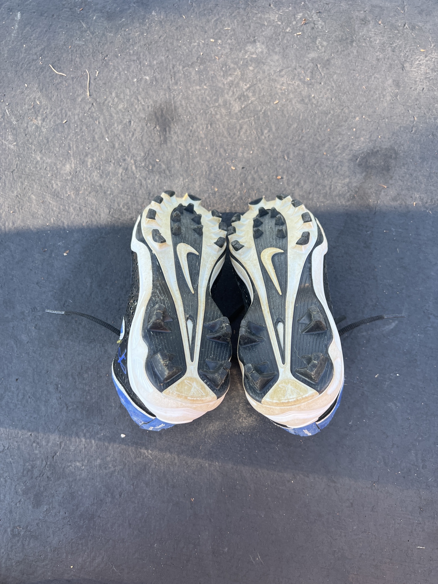 swingman cleats molded