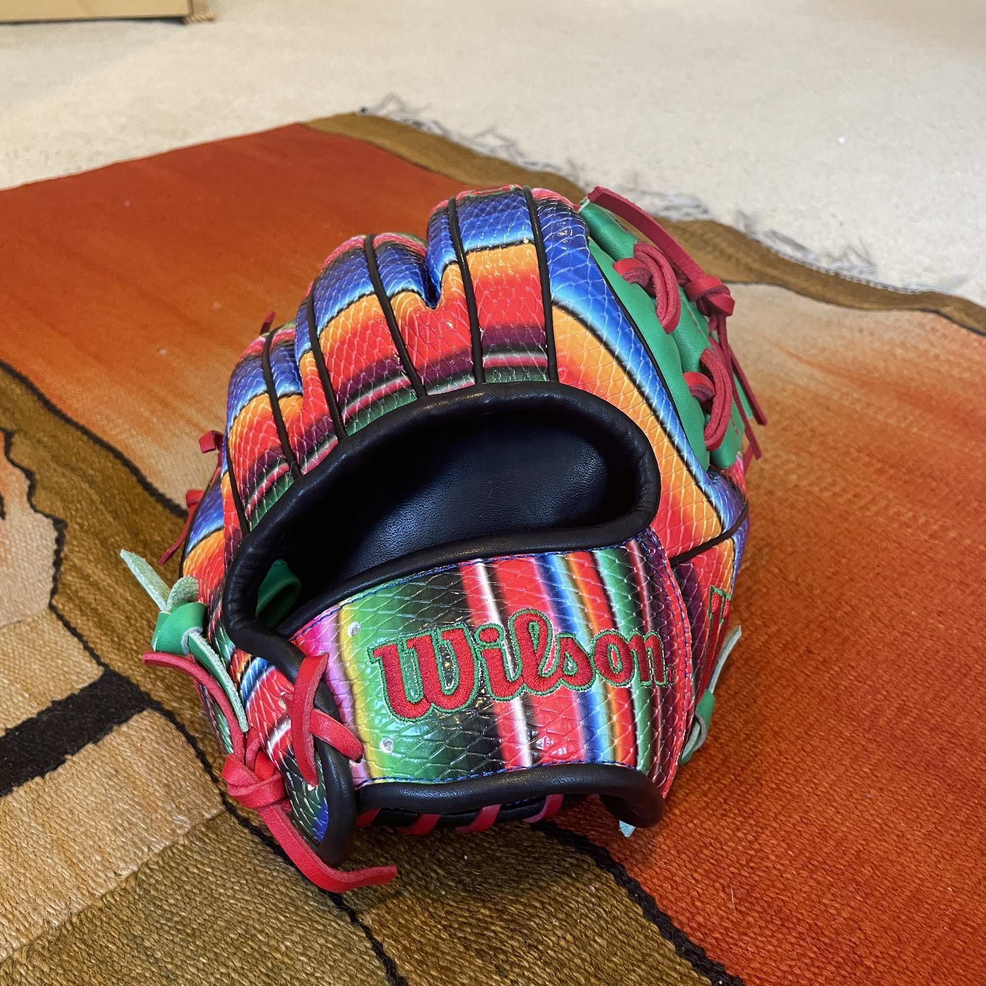 *IG Exclusive Wilson A2000 1975 ‘Sarape’ Baseball Glove 11.75