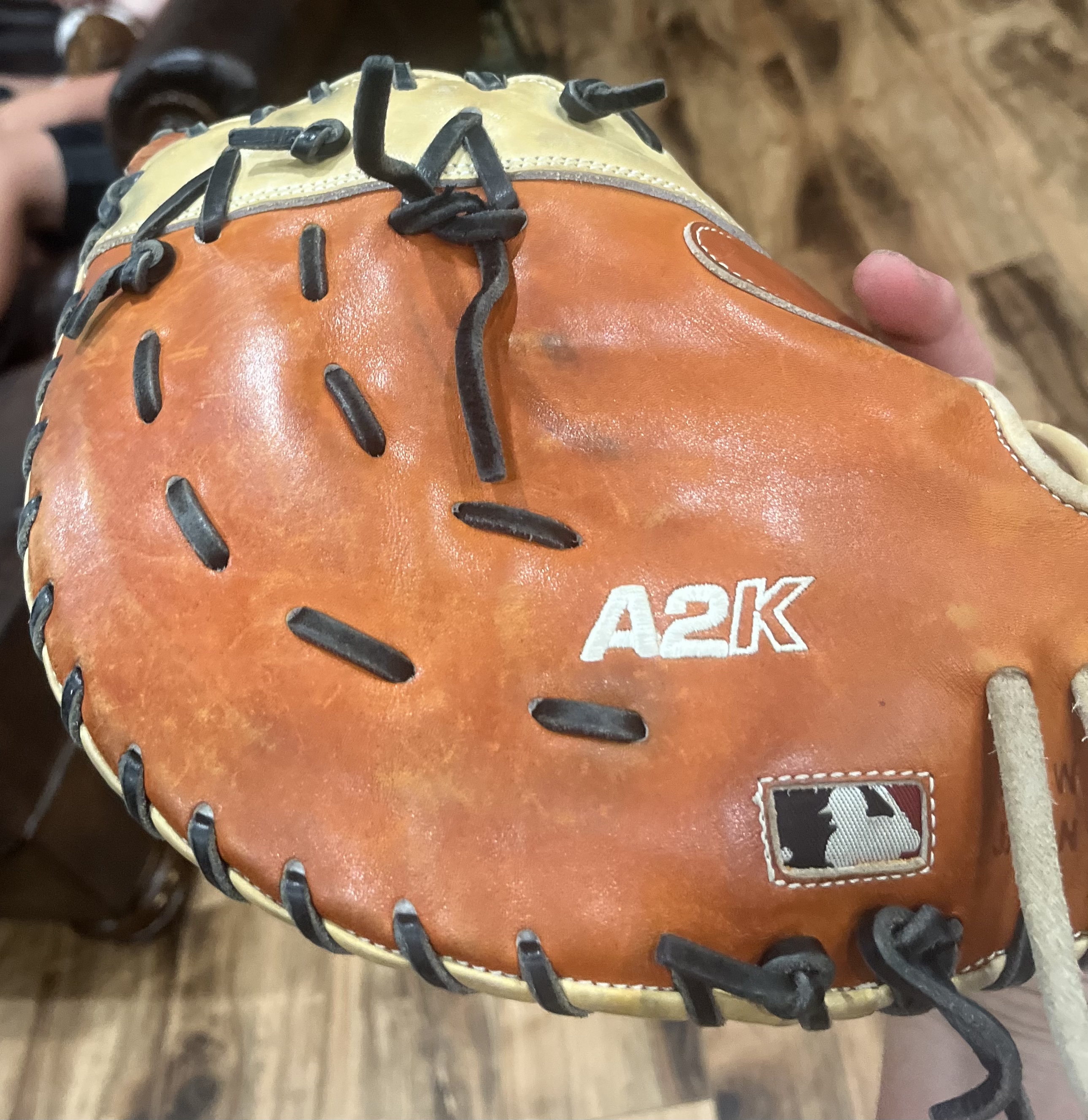 Baseball First baseman glove rht SidelineSwap