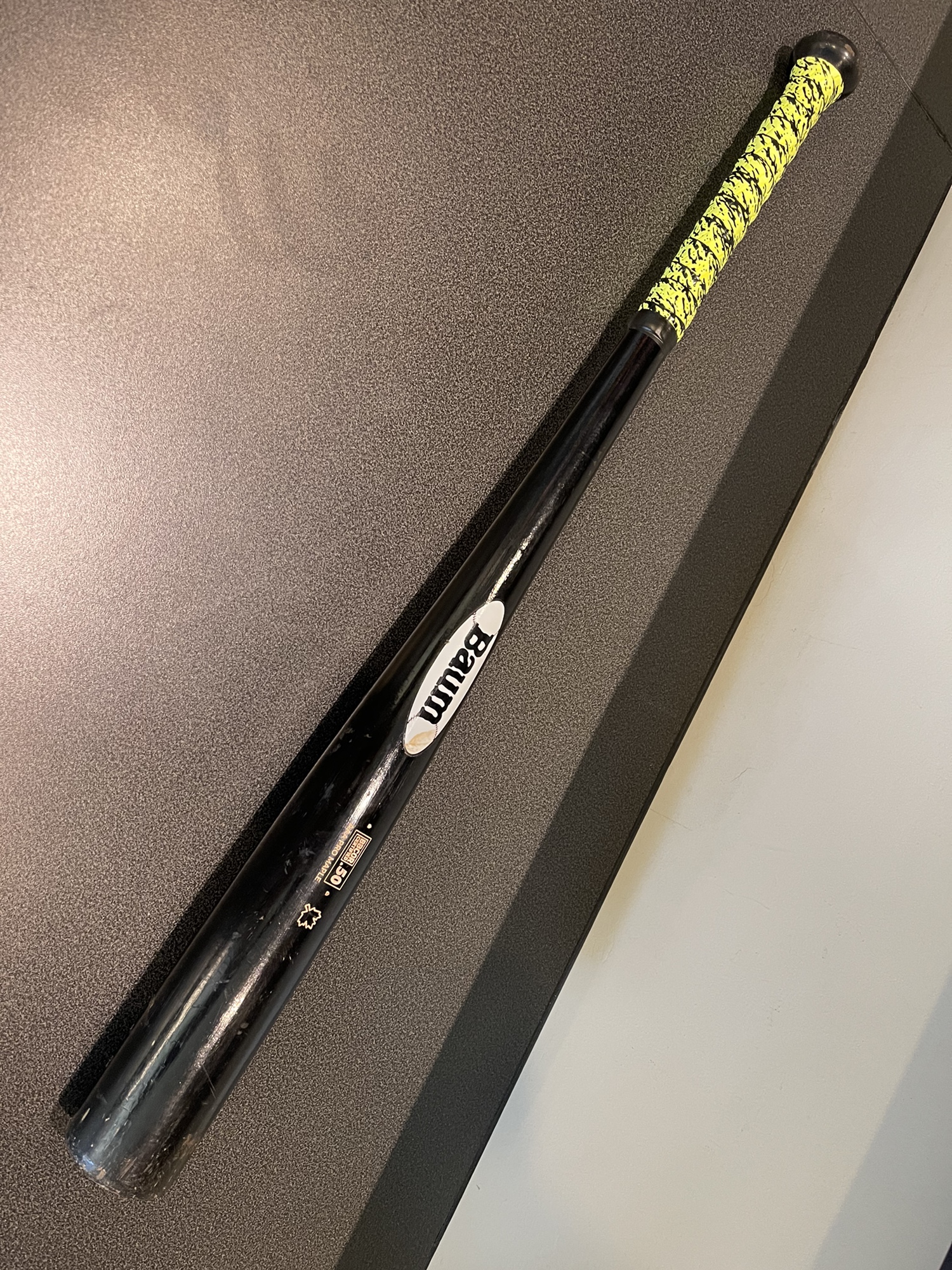 Used 2022 Wood (3) 28 oz 31" baum bat Bat SidelineSwap