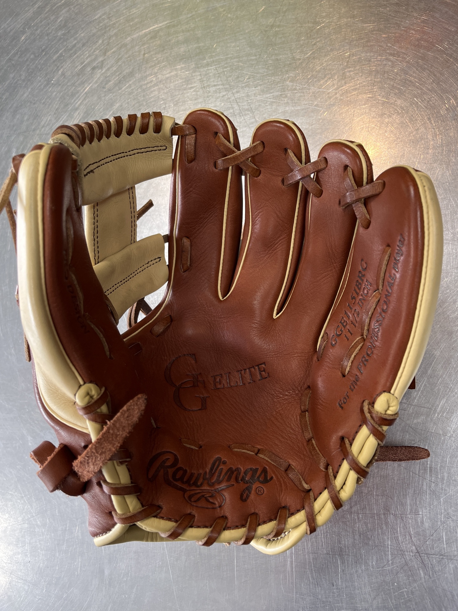 Rawlings Gold Glove Elite 11.5" Right Hand Throw SidelineSwap