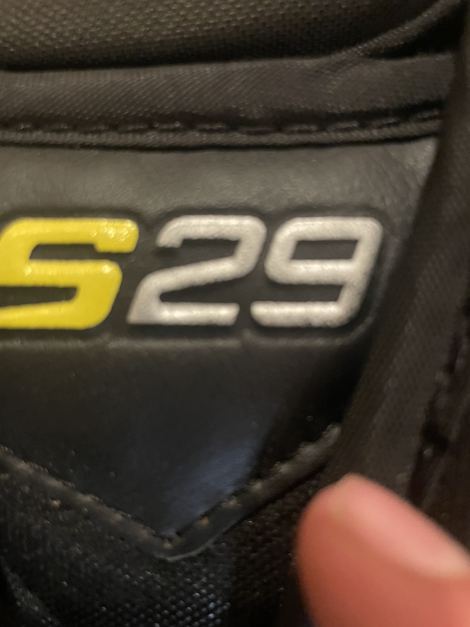 Used Large Bauer S29 Goalie Chest Protector SidelineSwap