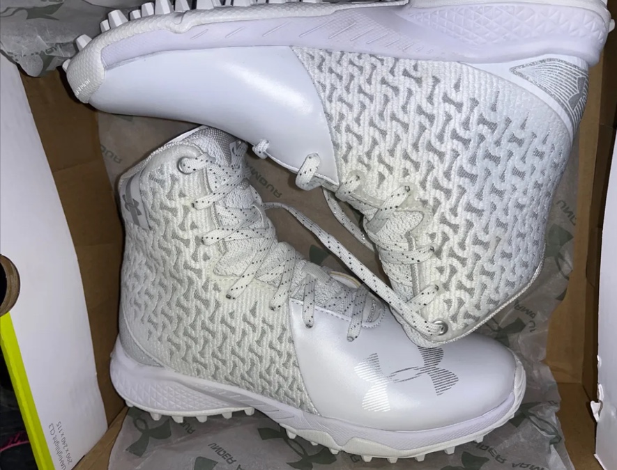 Under Armour UA Highlight Turf LAX Womens Lacrosse Shoes Cleats White 5.5 5.5Y New In Box