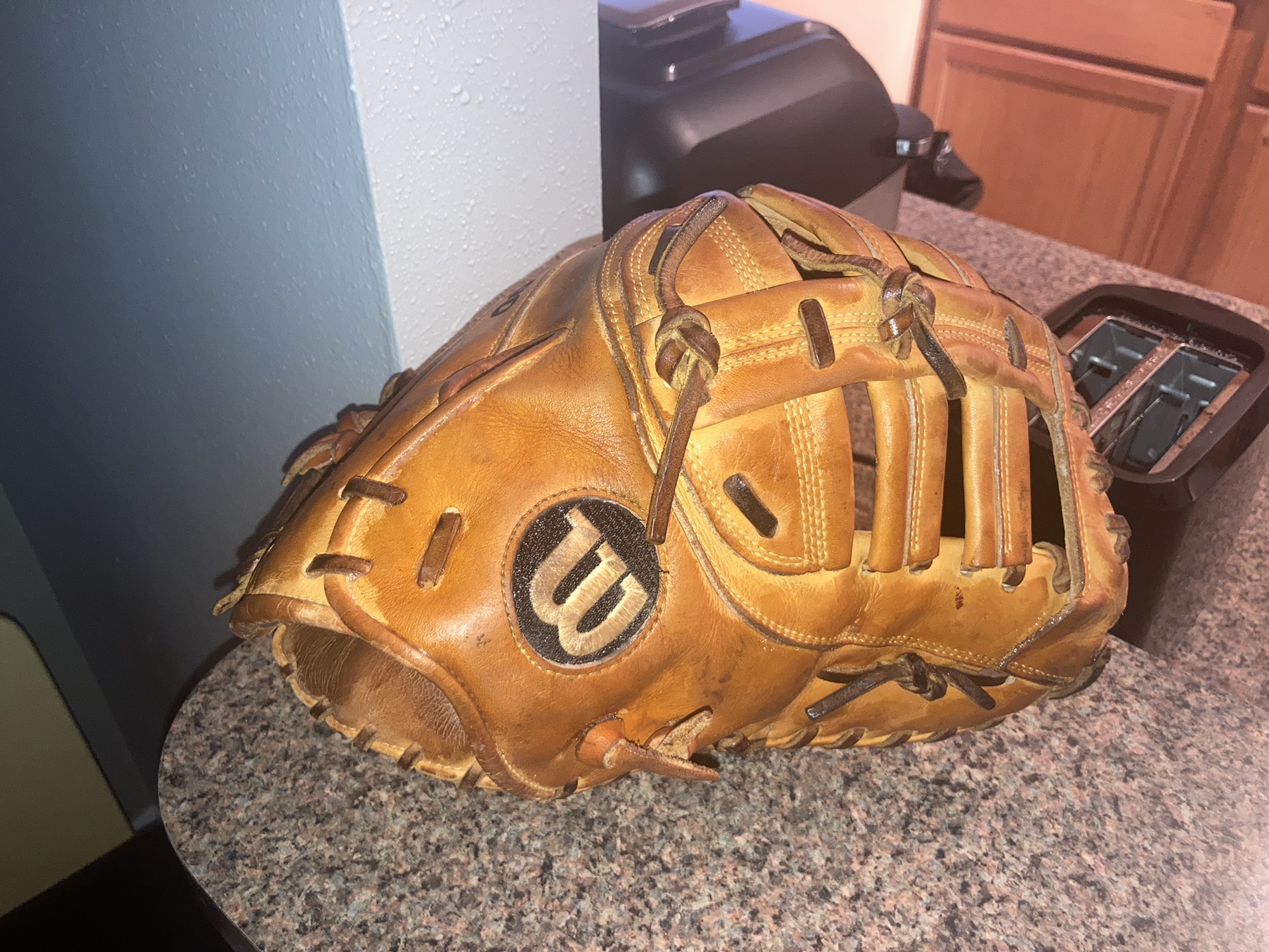 Wilson A2000 first base mitt SidelineSwap