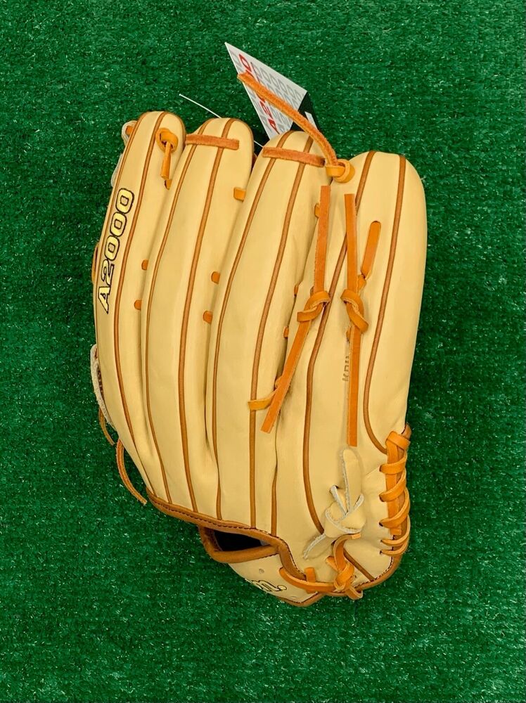 Wilson A2000 1799 12.75" Outfield Baseball Glove Left Handed