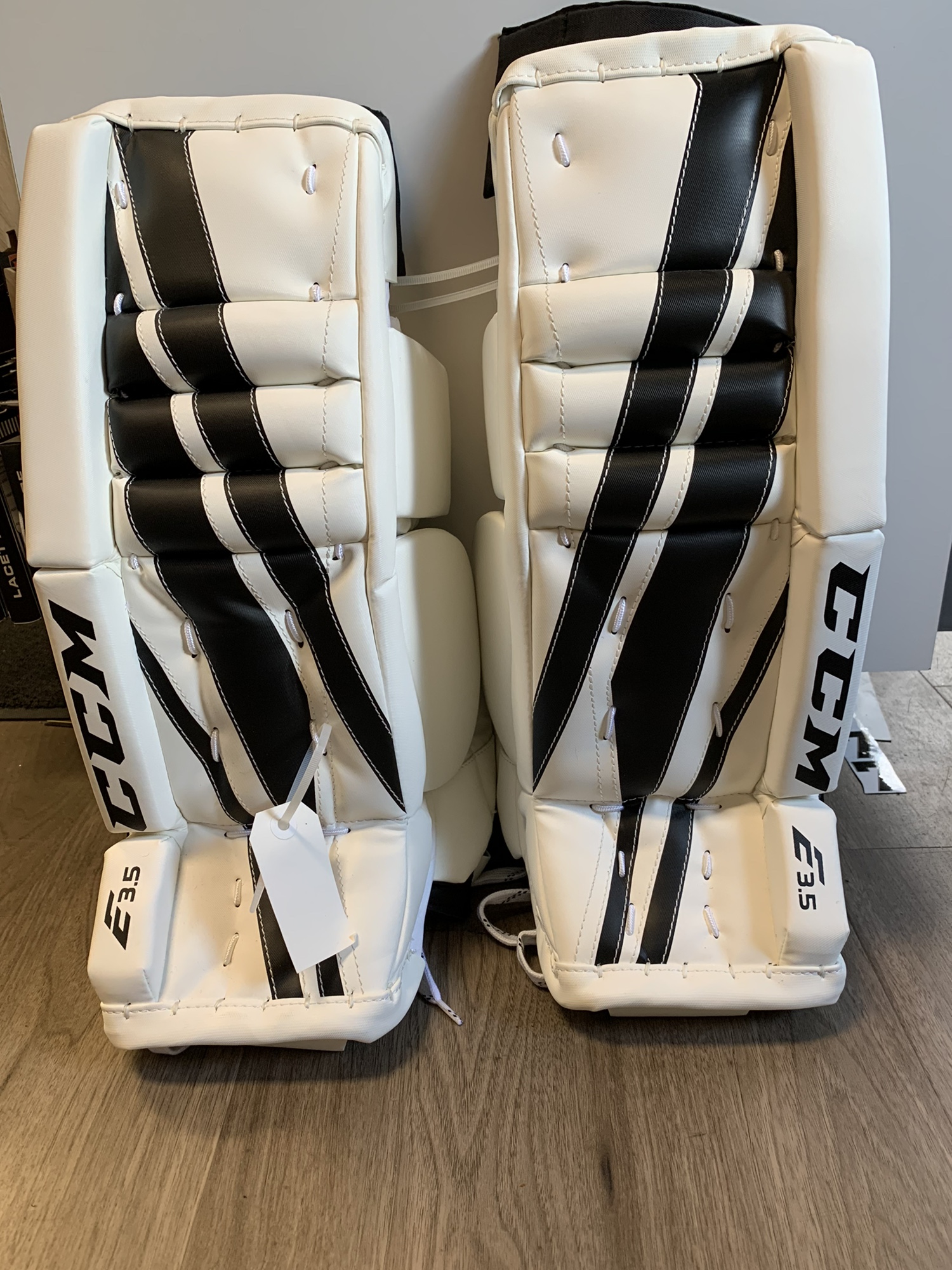 New Ccm Extreme Flex E3.5 youth goalie pads SidelineSwap