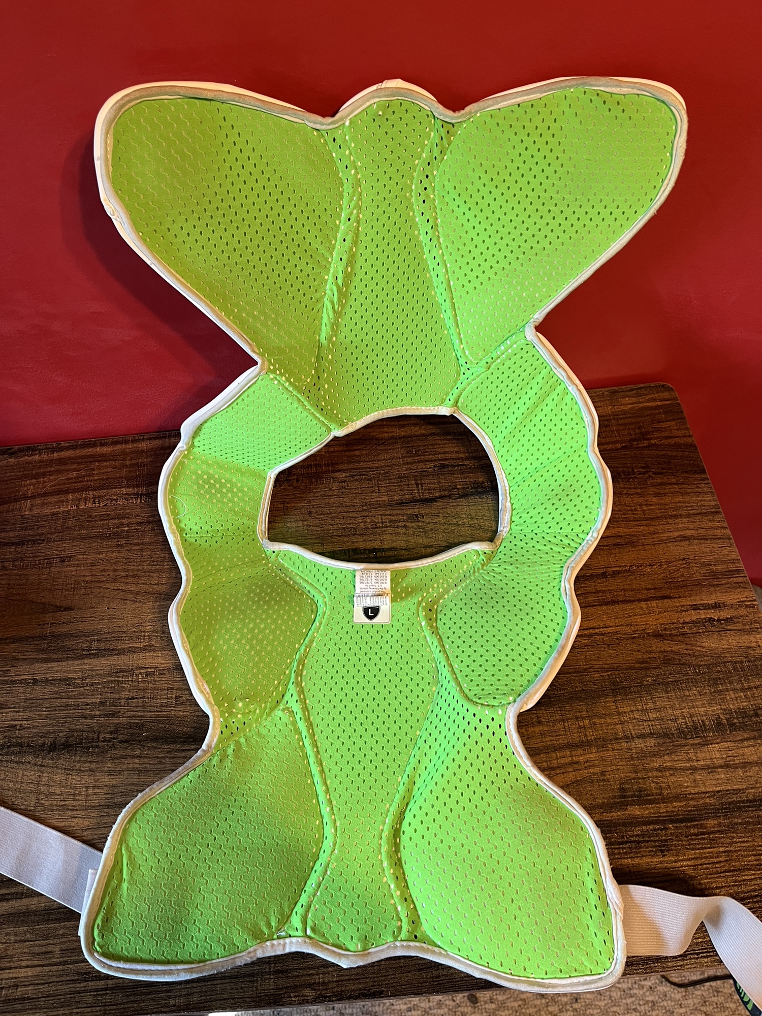 Used Large Maverik M4 Shoulder Pads SidelineSwap