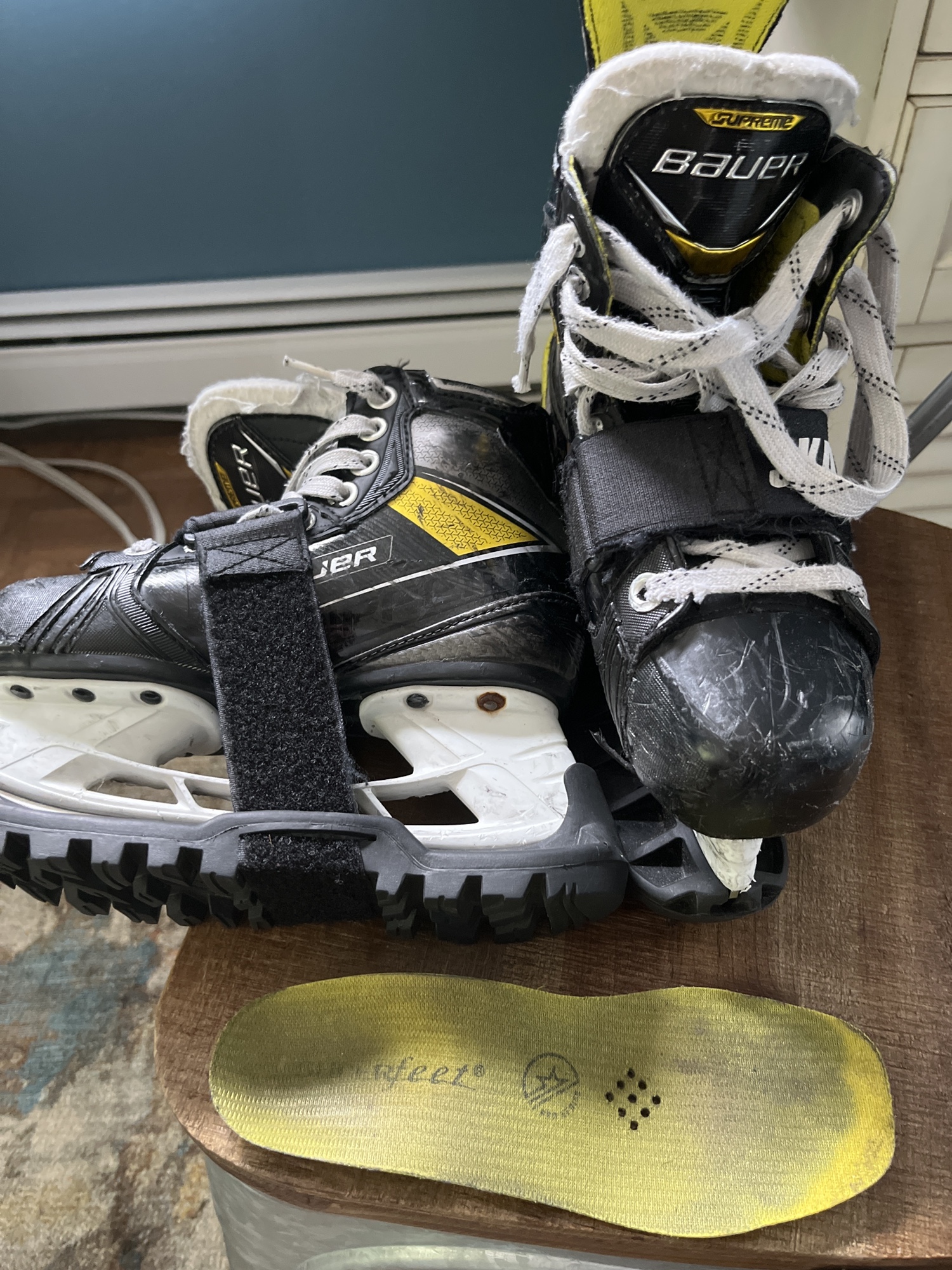 Used Bauer Size 13.5 Supreme 3S Pro Skates with Superfeet Inserts And