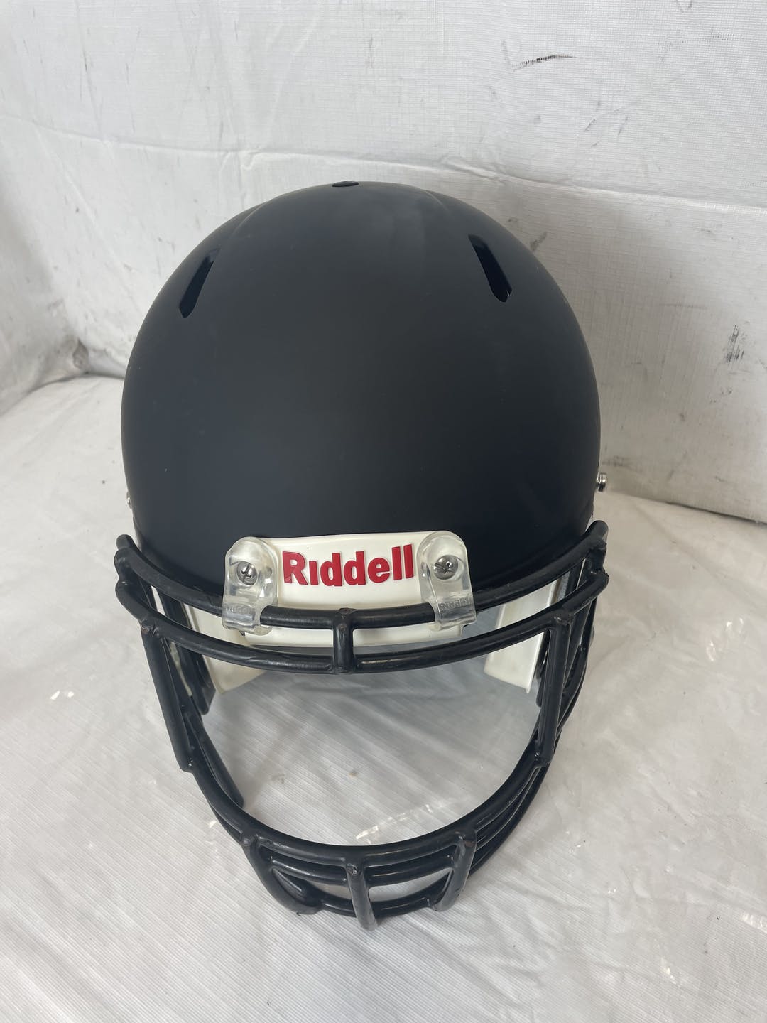 Used Riddell Speed 2016 Md Varsity Football Helmet SidelineSwap