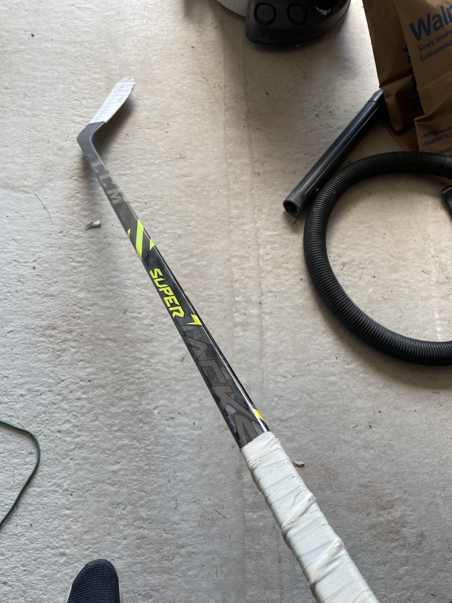 CCM Super Tacks AS4 ProStock (RHP90TM85flx) SidelineSwap