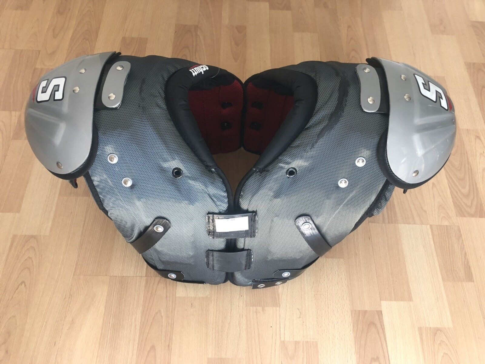 New Youth Extra Large Schutt Y Flex 2.0 Shoulder Pads SidelineSwap