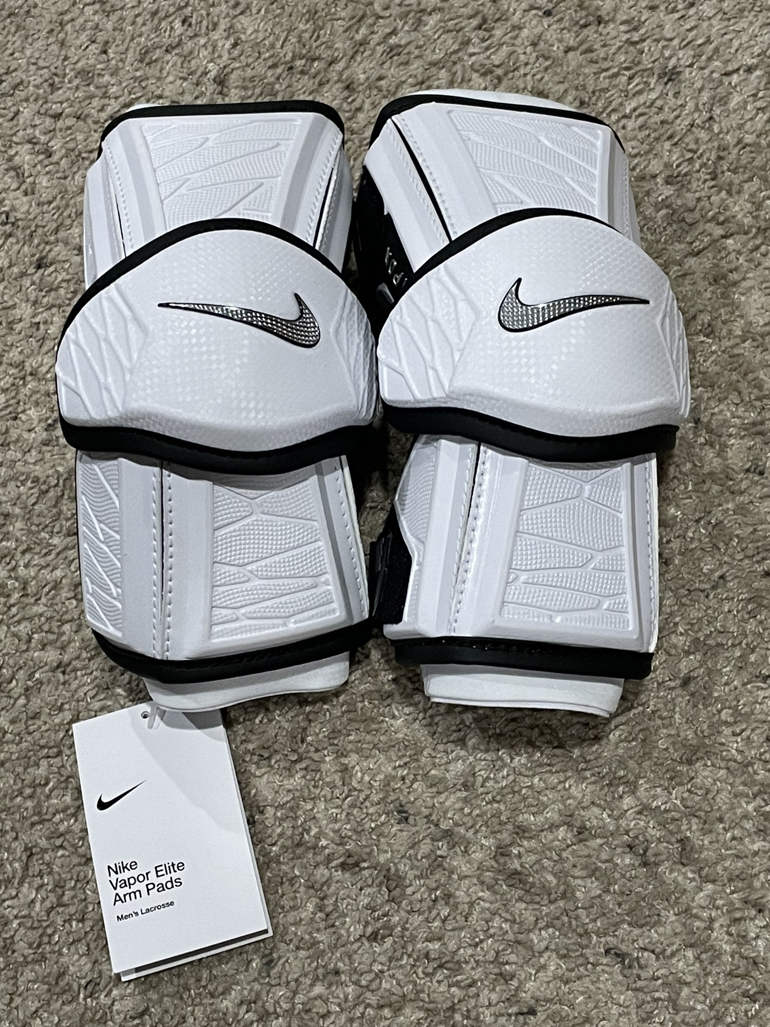 New Medium Nike Vapor Elite Arm Pads SidelineSwap
