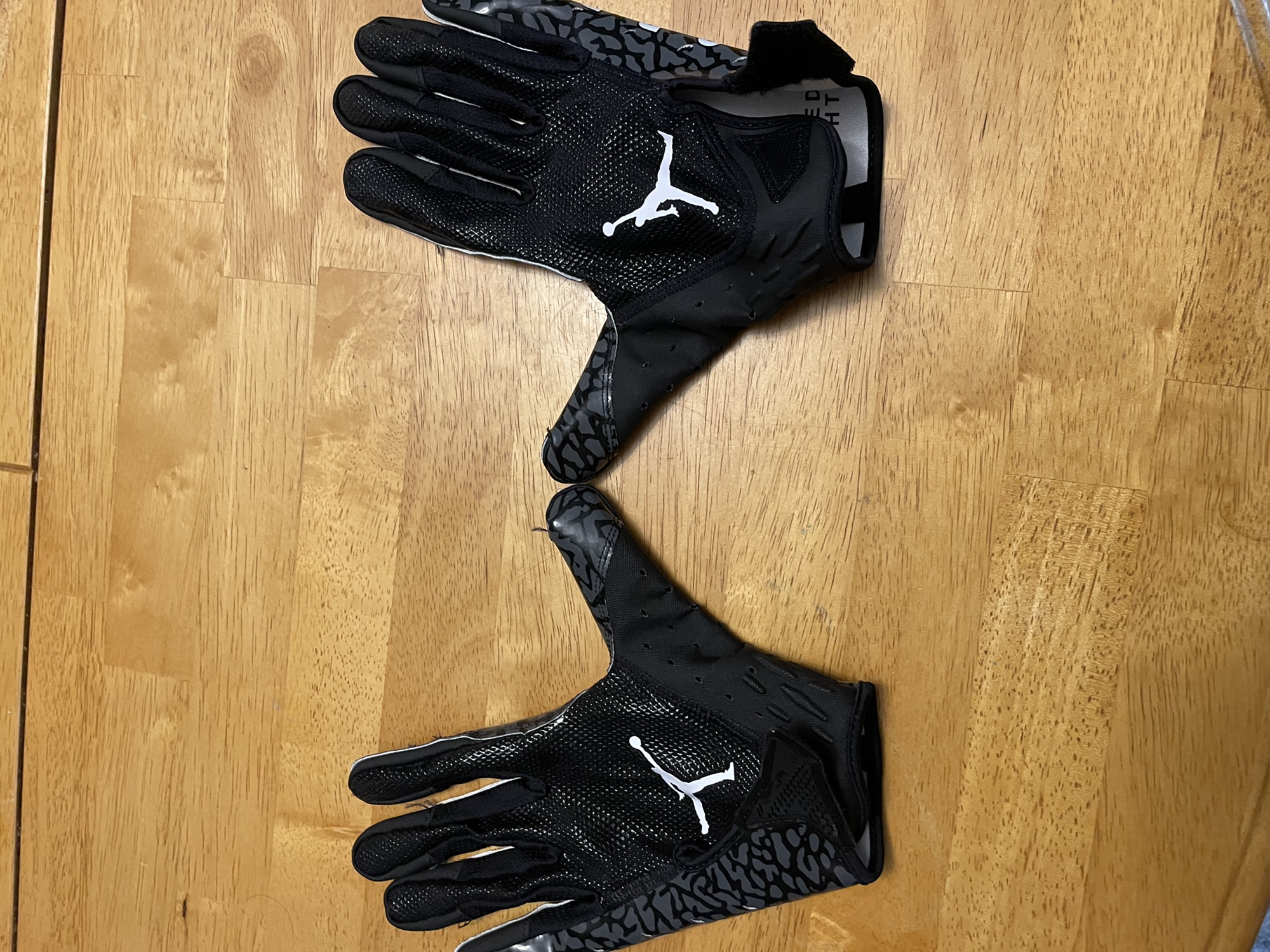 Jordan Jet Football Gloves SidelineSwap