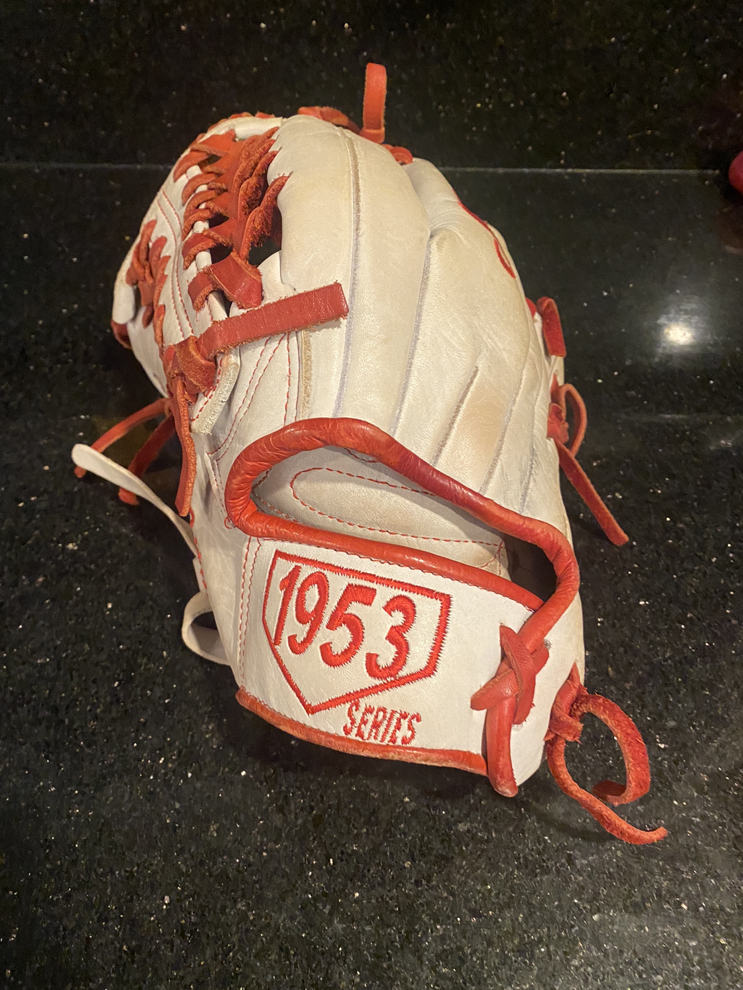 Soto custom baseball/softball glove SidelineSwap