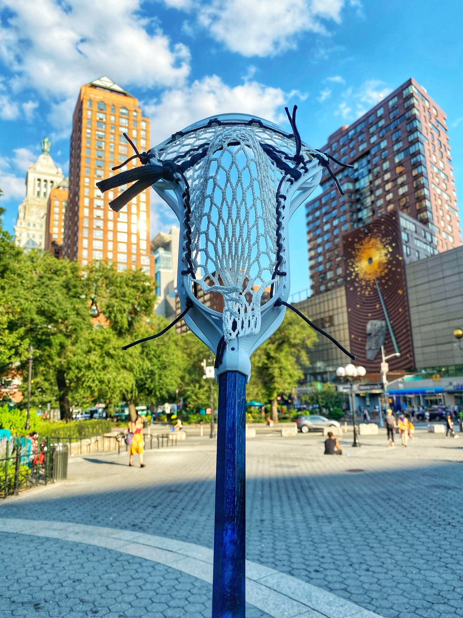 New Strung Mirage 2.0 with White & Black ECD Stringing Kit SidelineSwap