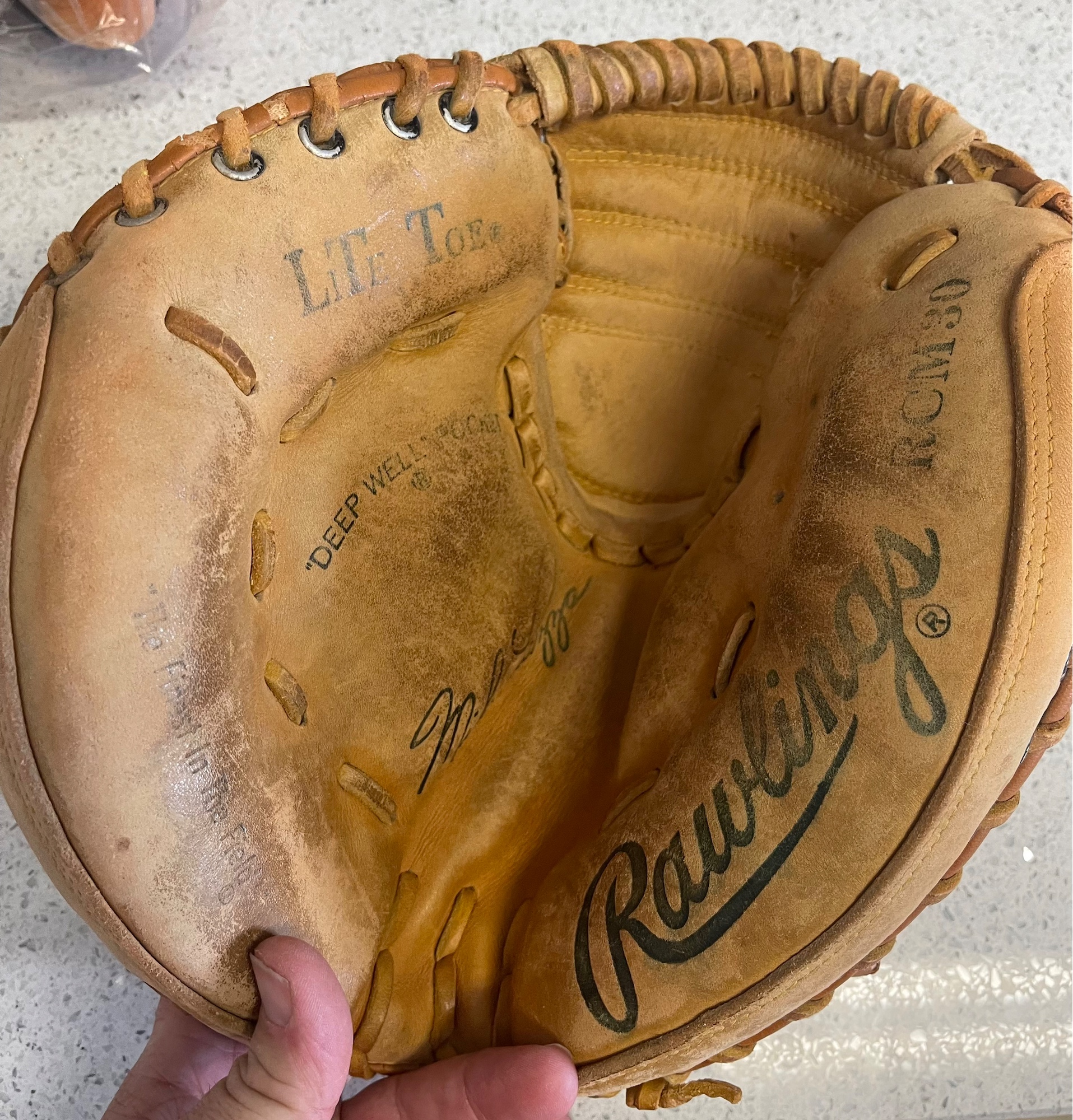 Rawlings Left Handed Catchers Glove SidelineSwap
