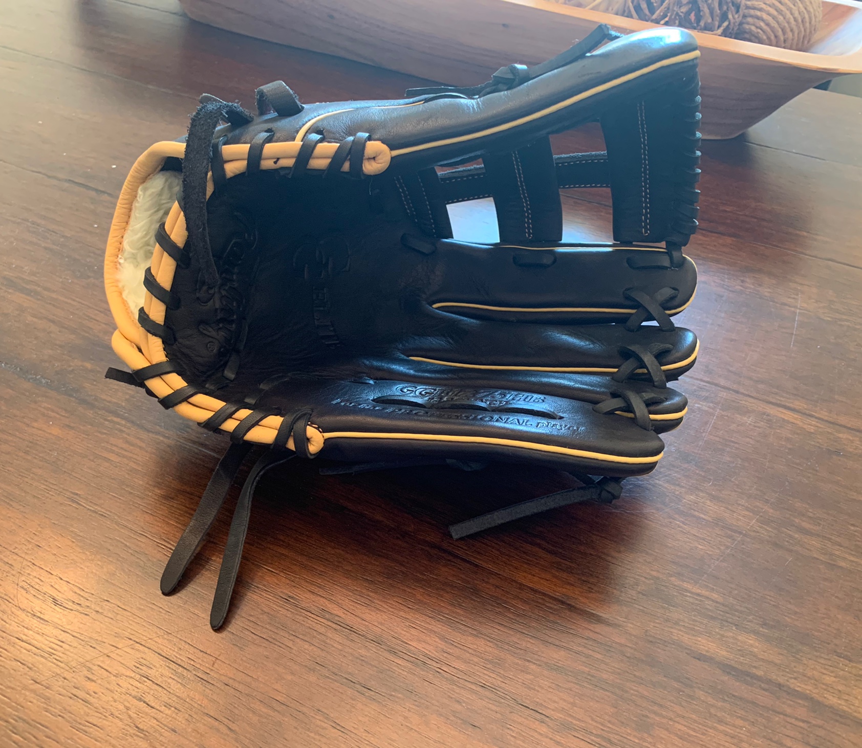 Rawlings GG Elite 12.75” Outfield Glove SidelineSwap