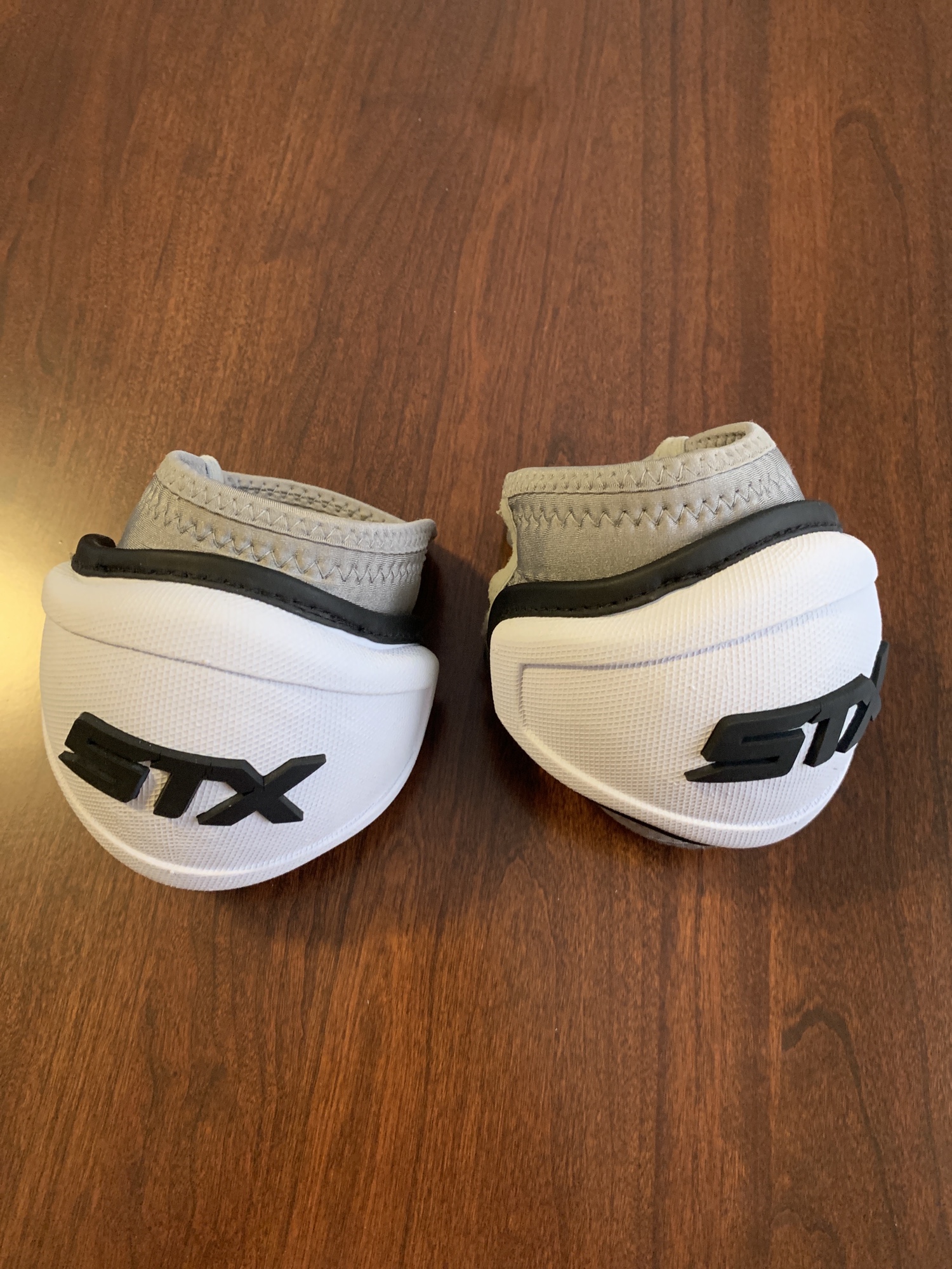 STX Stallion 500 Elbow Pads SidelineSwap