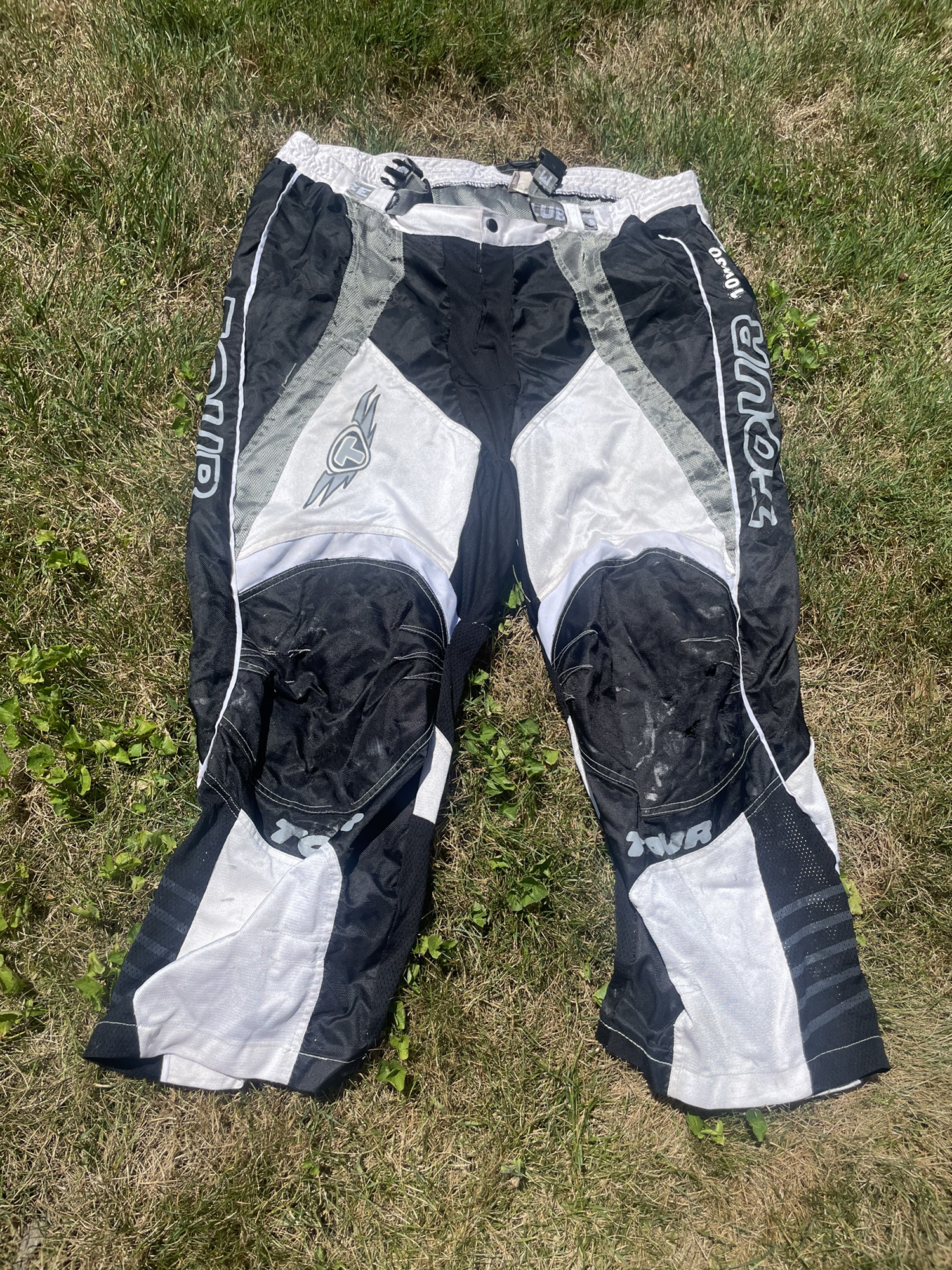 Roller Hockey Pants L SidelineSwap