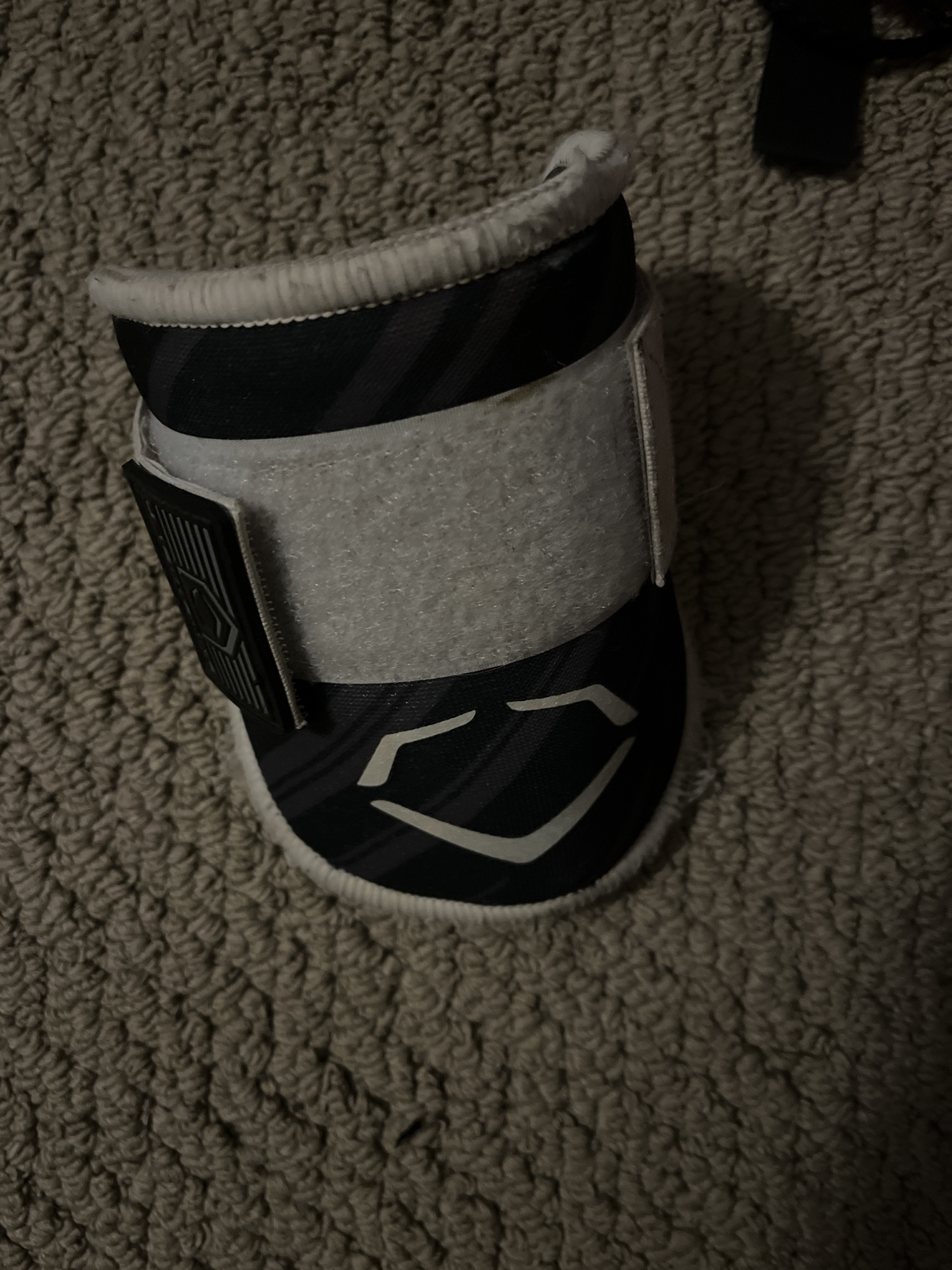 Used EvoShield Elbow Protection Elbow Guard SidelineSwap