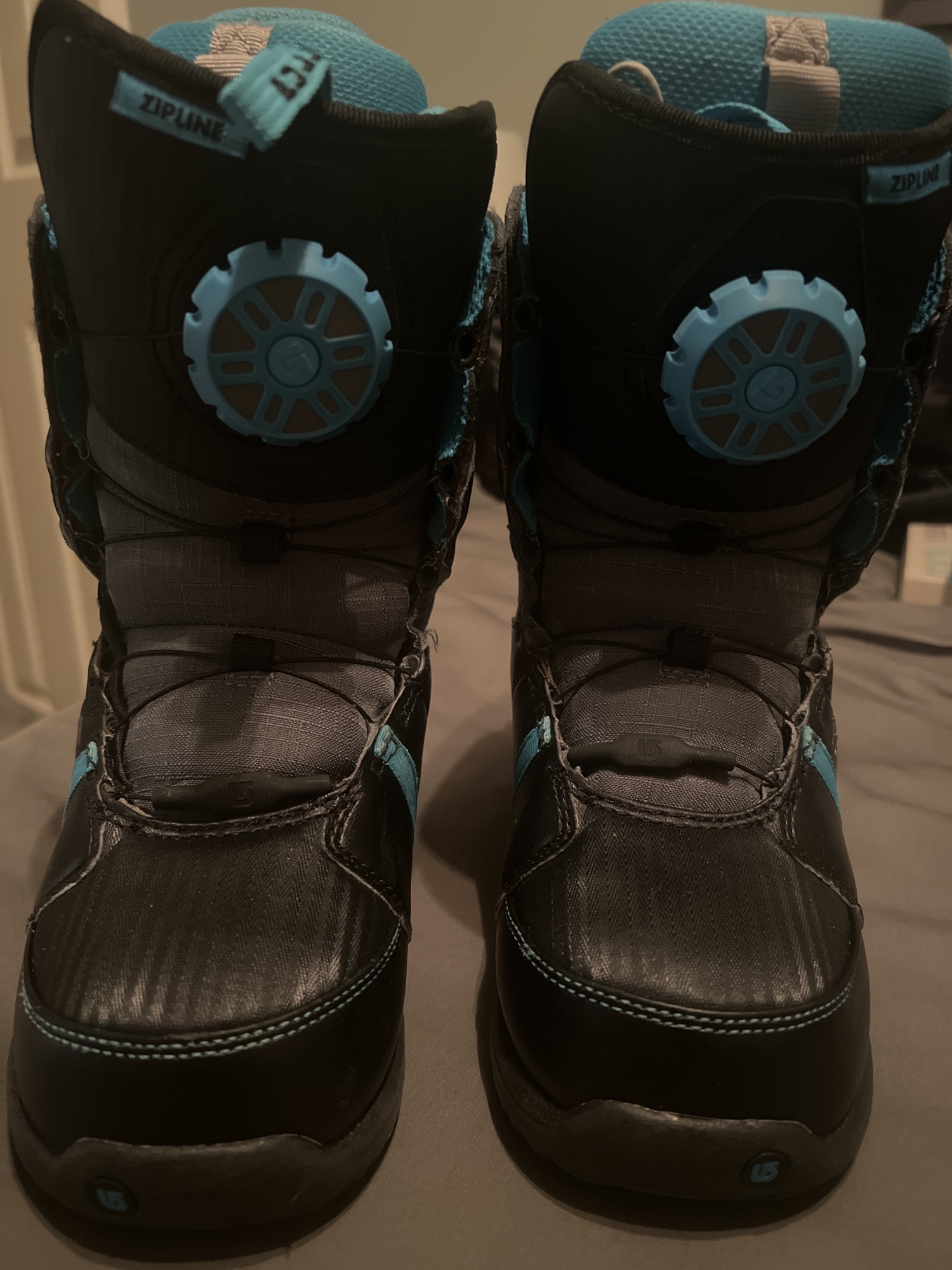 Kid's Burton Medium Flex Imprint 1 Snowboard Boots SidelineSwap