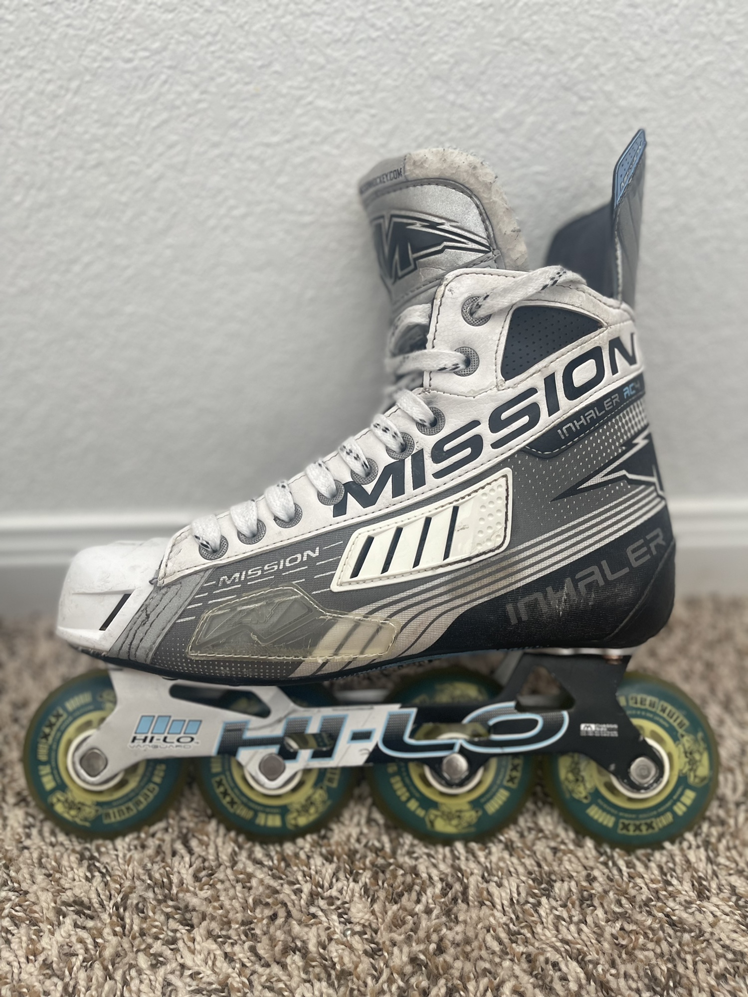 Mission Inhaler AC4 Senior Inline Hockey Skates Size 7.5 SidelineSwap