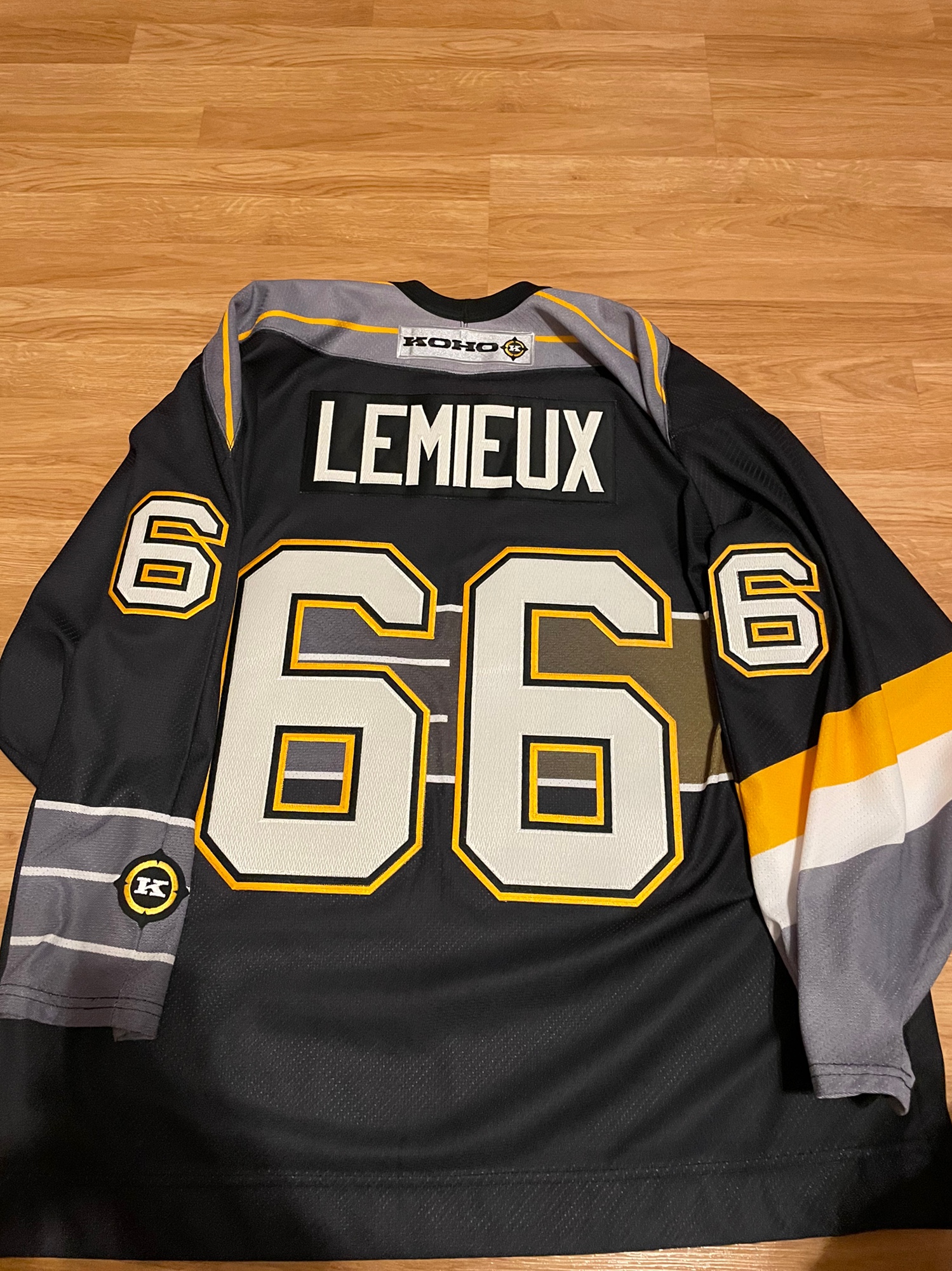CCM Pittsburgh Penguins Lemieux Robo Penguin Hockey Jersey Black