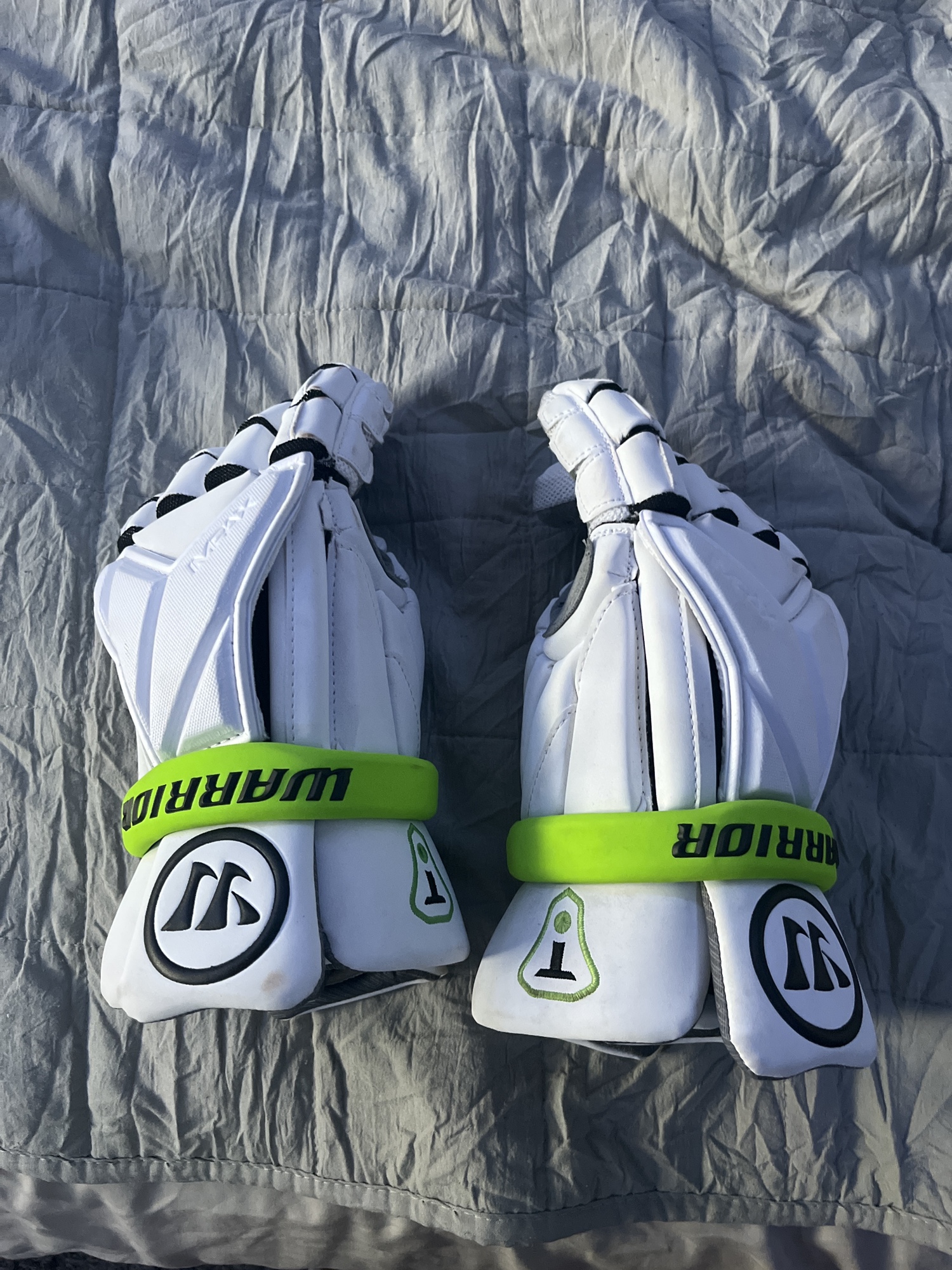 Warrior True Lacrosse gloves SidelineSwap