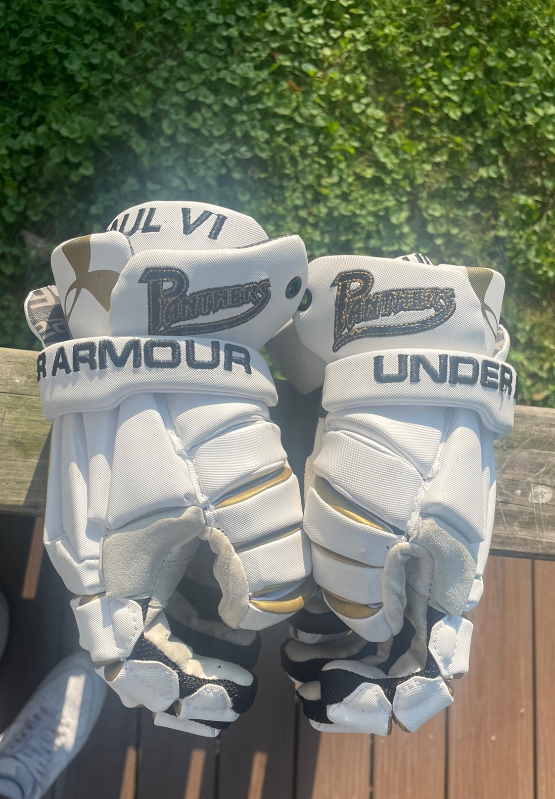 Under Armor Command Pro lacrosse gloves SidelineSwap