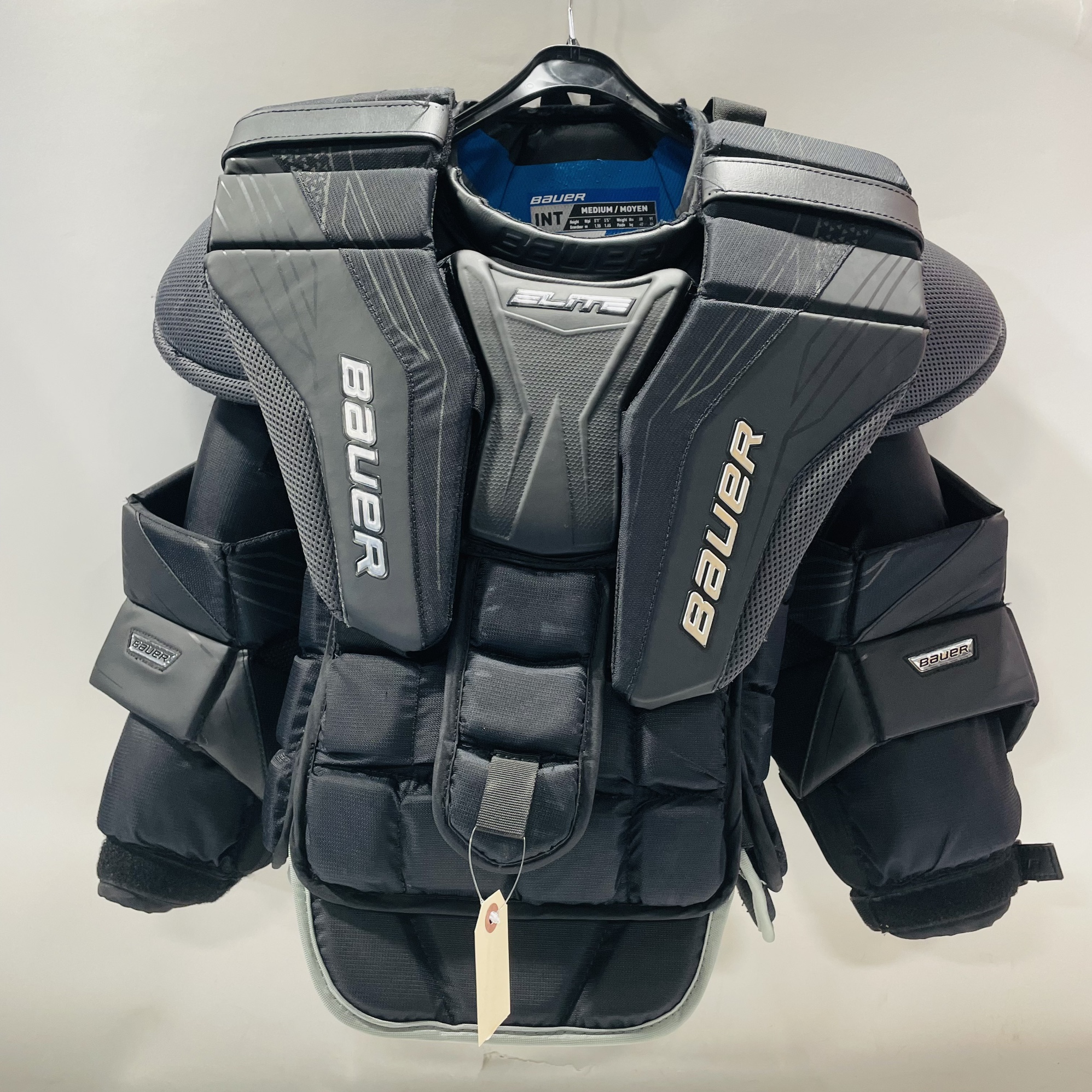 Used Medium Bauer Elite Goalie Chest Protector SidelineSwap