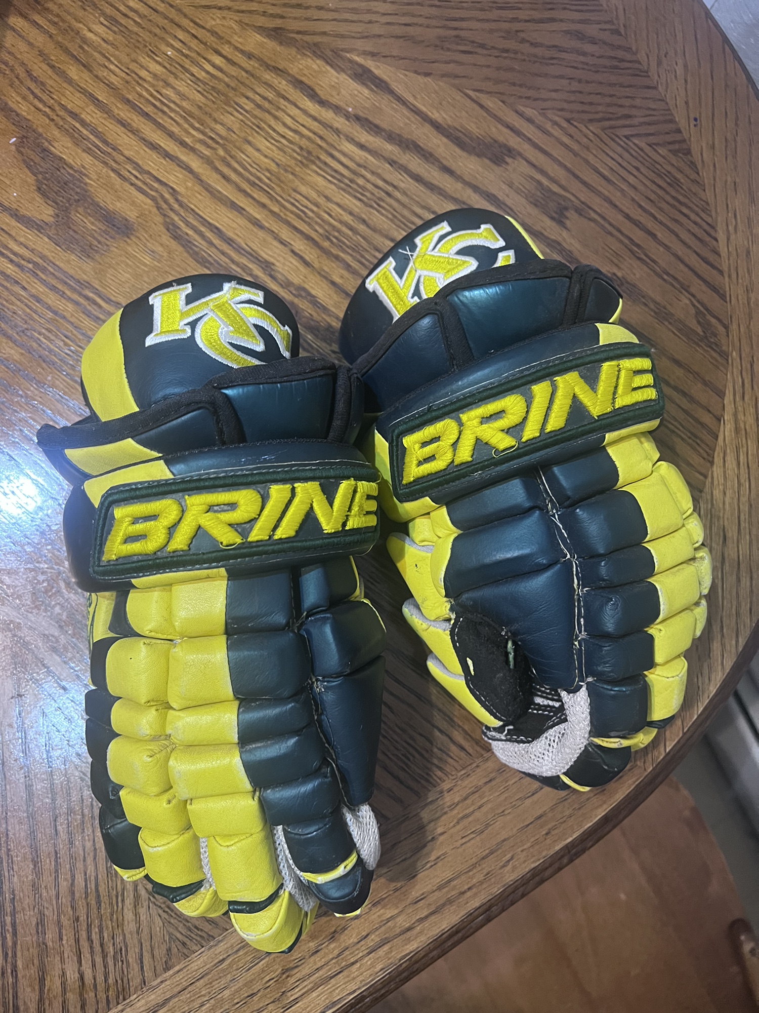 Vintage Keuka College Mens Lacrosse Brine Deft Gloves SidelineSwap
