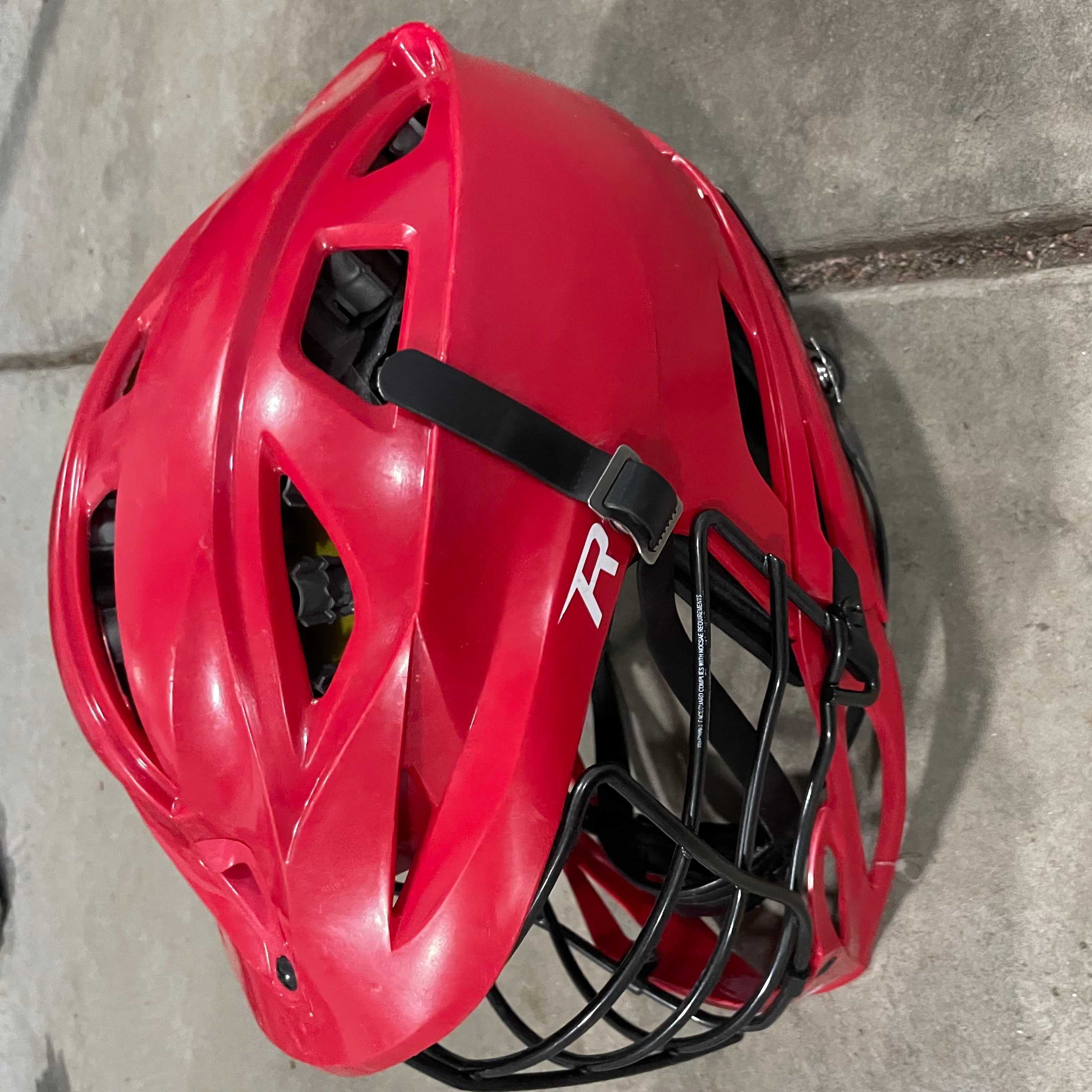 Used Red Cascade R Goalie Helmet SidelineSwap