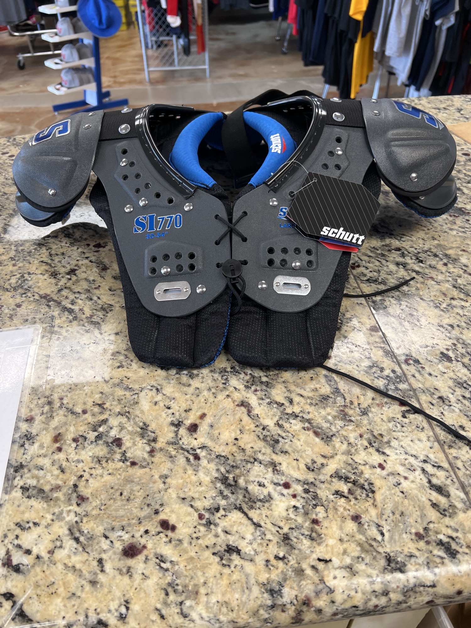 Youth Large Schutt SI 770 Shoulder Pads SidelineSwap