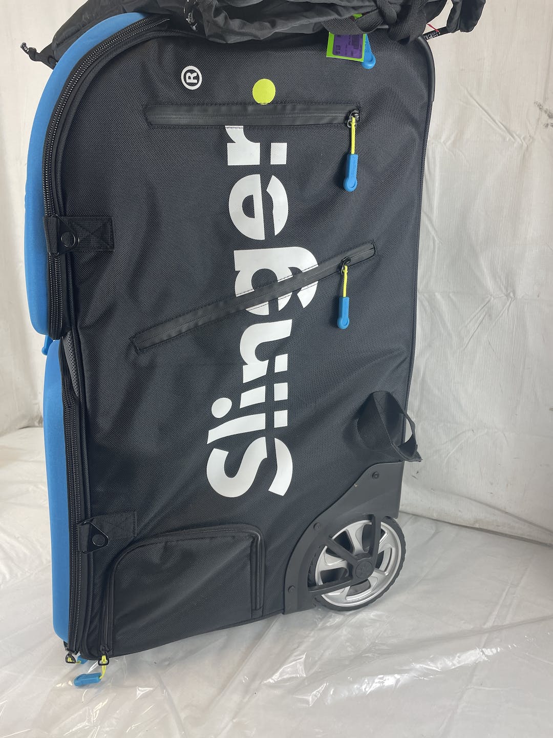 Used Slinger Launcher Slam Pack Tennis Bag Ball Machine W Extras Like