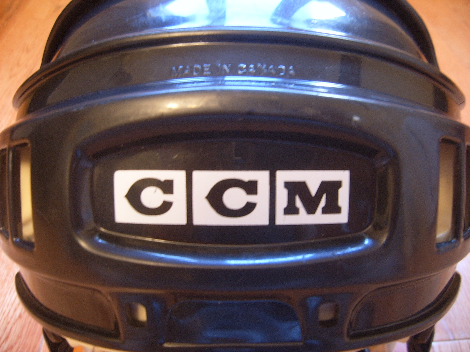 Hockey HelmetLike New Vintage CCM HT2 Helmet, Large Black, Bauer