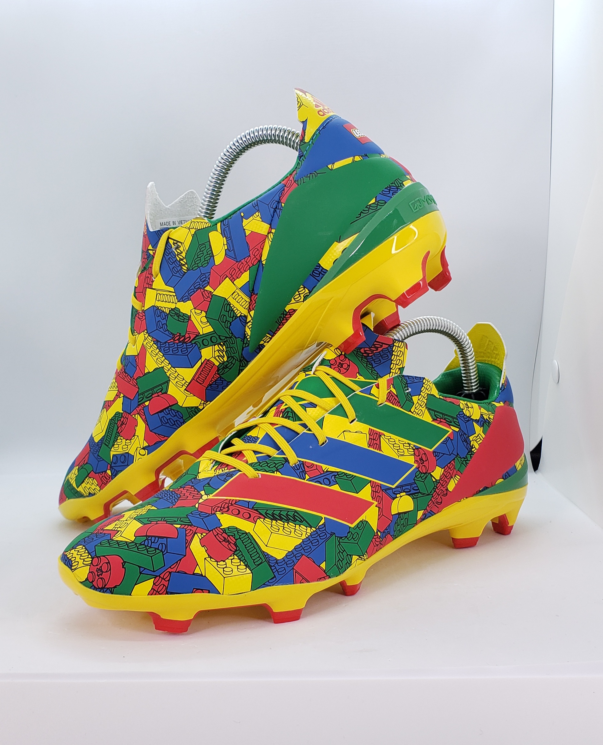 Green New Men's Size 8.5 (Women's 9.5) Molded Cleats Adidas Cleats