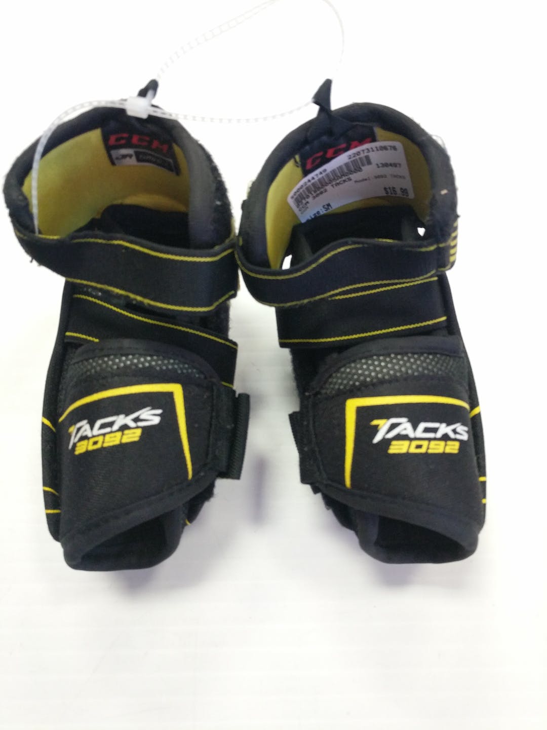 Used Ccm 3092 Tacks Sm Hockey Elbow Pads SidelineSwap
