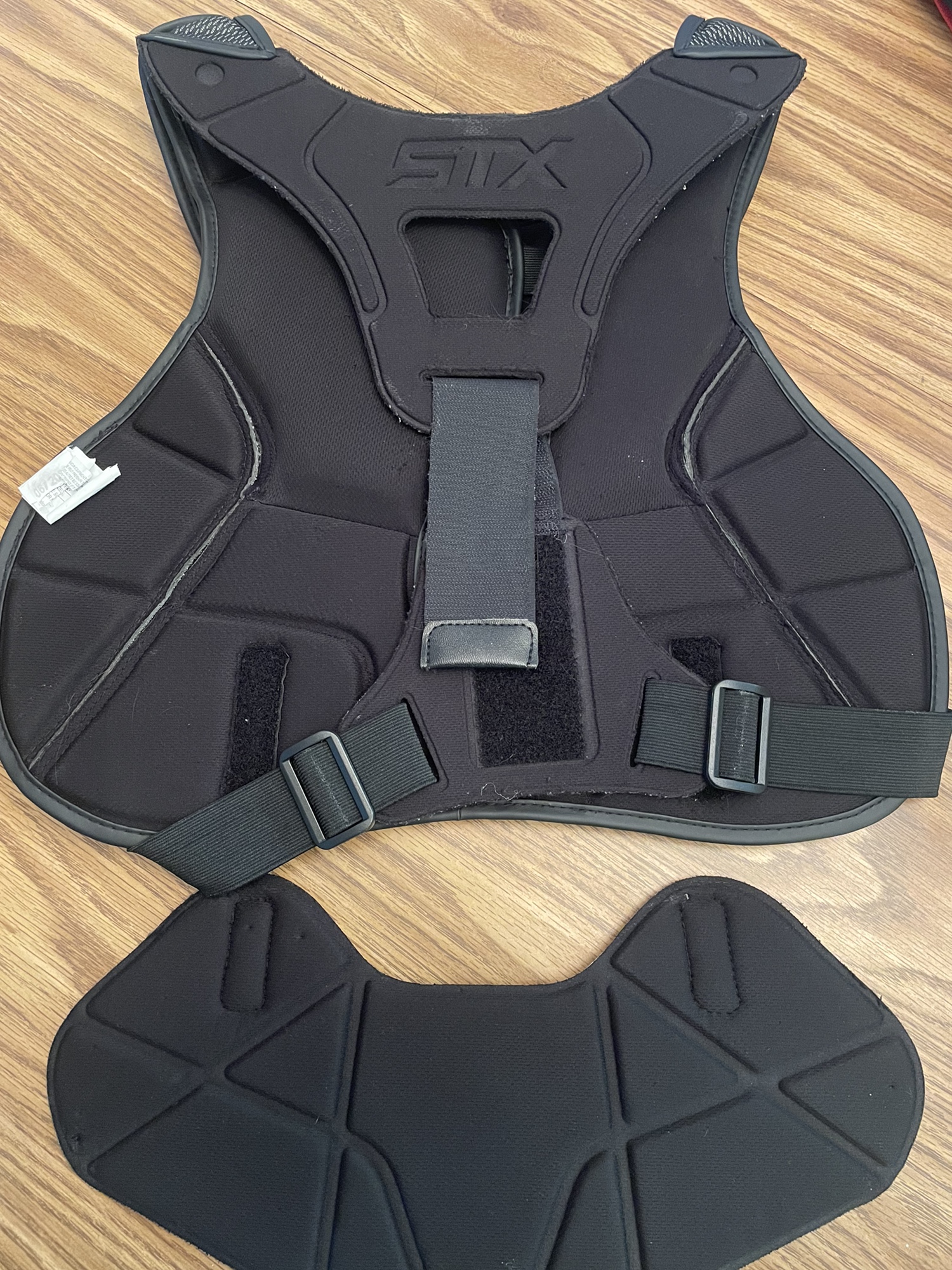 Used Large STX Shield 600 Chest Protector SidelineSwap