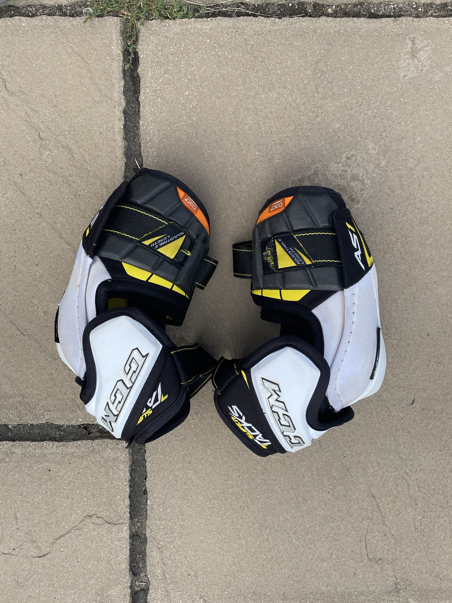 Used Large CCM Super Tacks AS1 Elbow Pads SidelineSwap