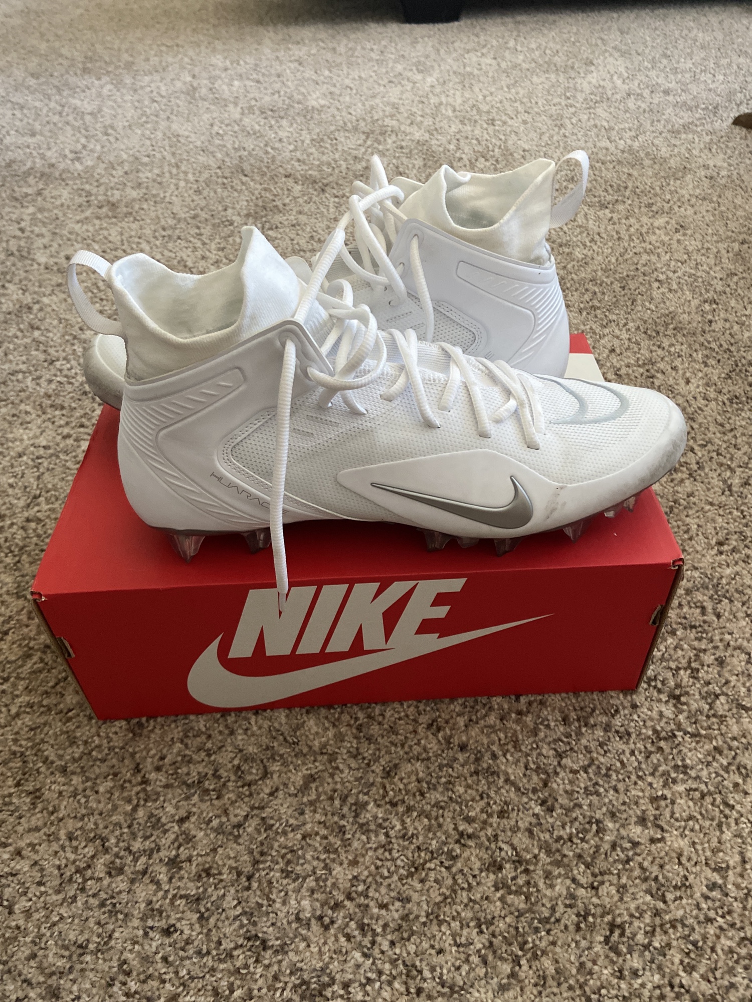 White Men’s Nike Alpha Huarache 8 Elite Lacrosse Cleats SidelineSwap