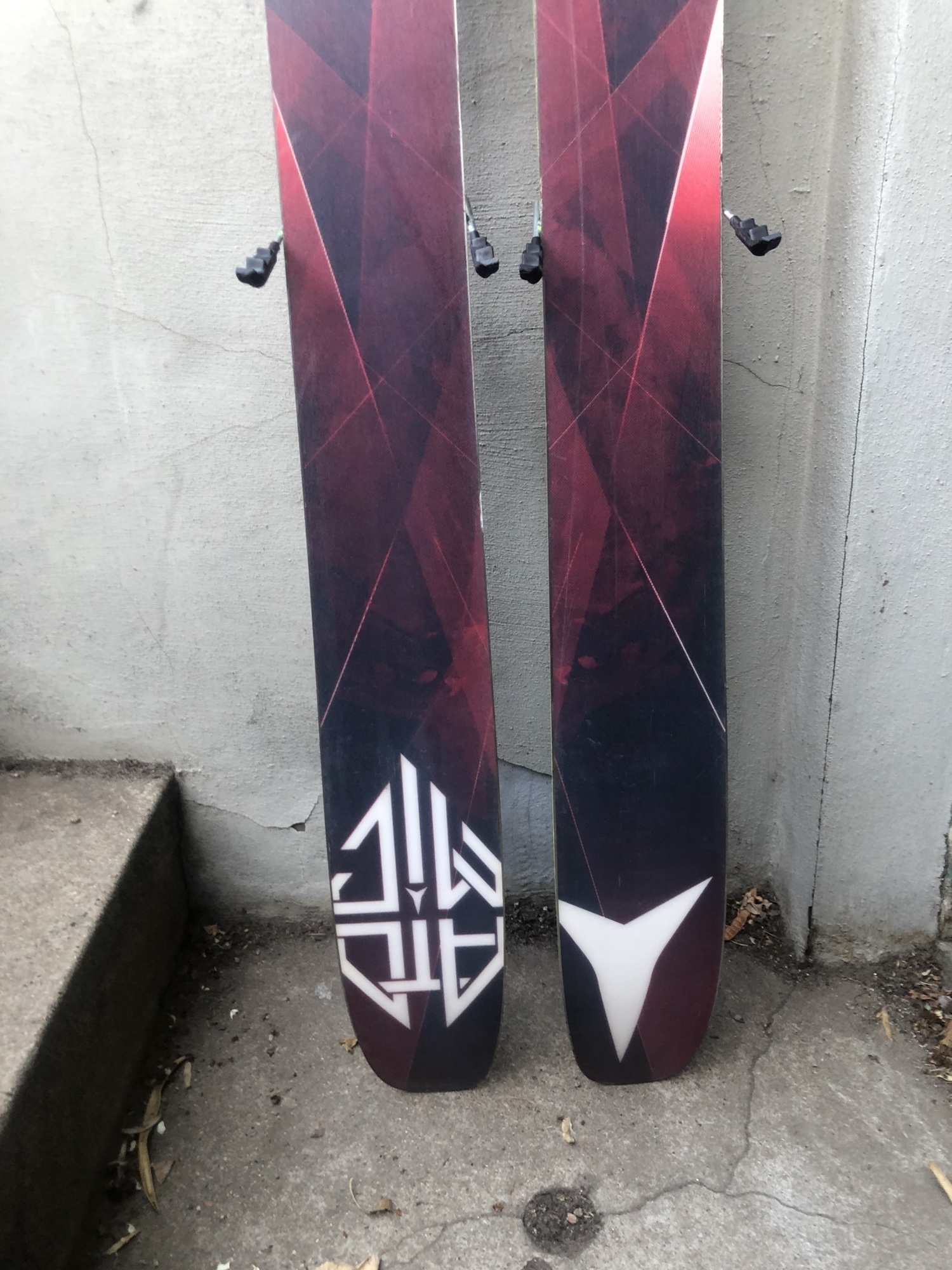 Atomic Automatic 117 186cm with Marker Jester Bindings