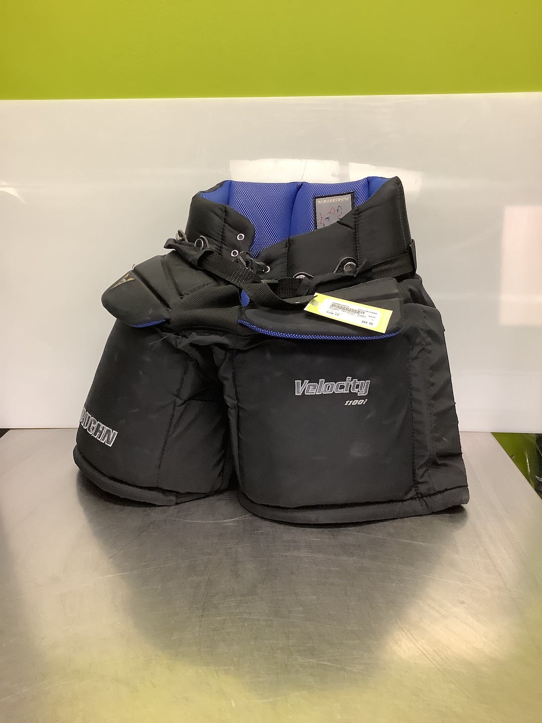 Used Vaughn Velocity 1100i Lg Ice Hockey Goalie Ice Hockey Goalie Pants