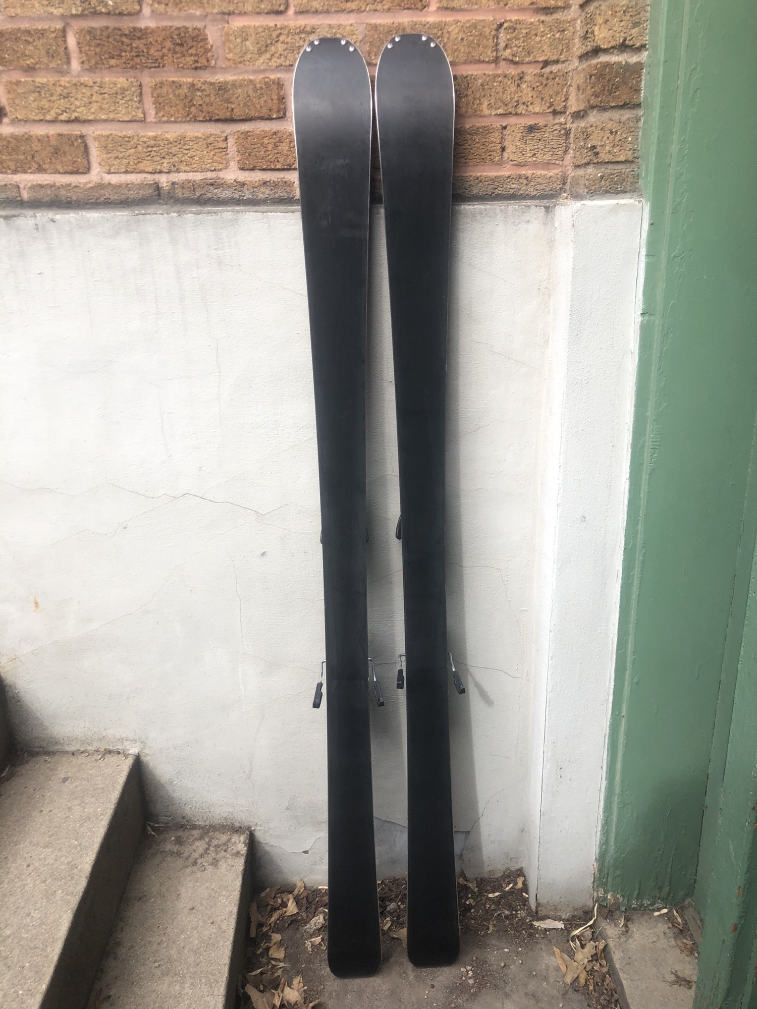 Atomic Nomad Smoke 171cm with Adjustable Atomic Bindings