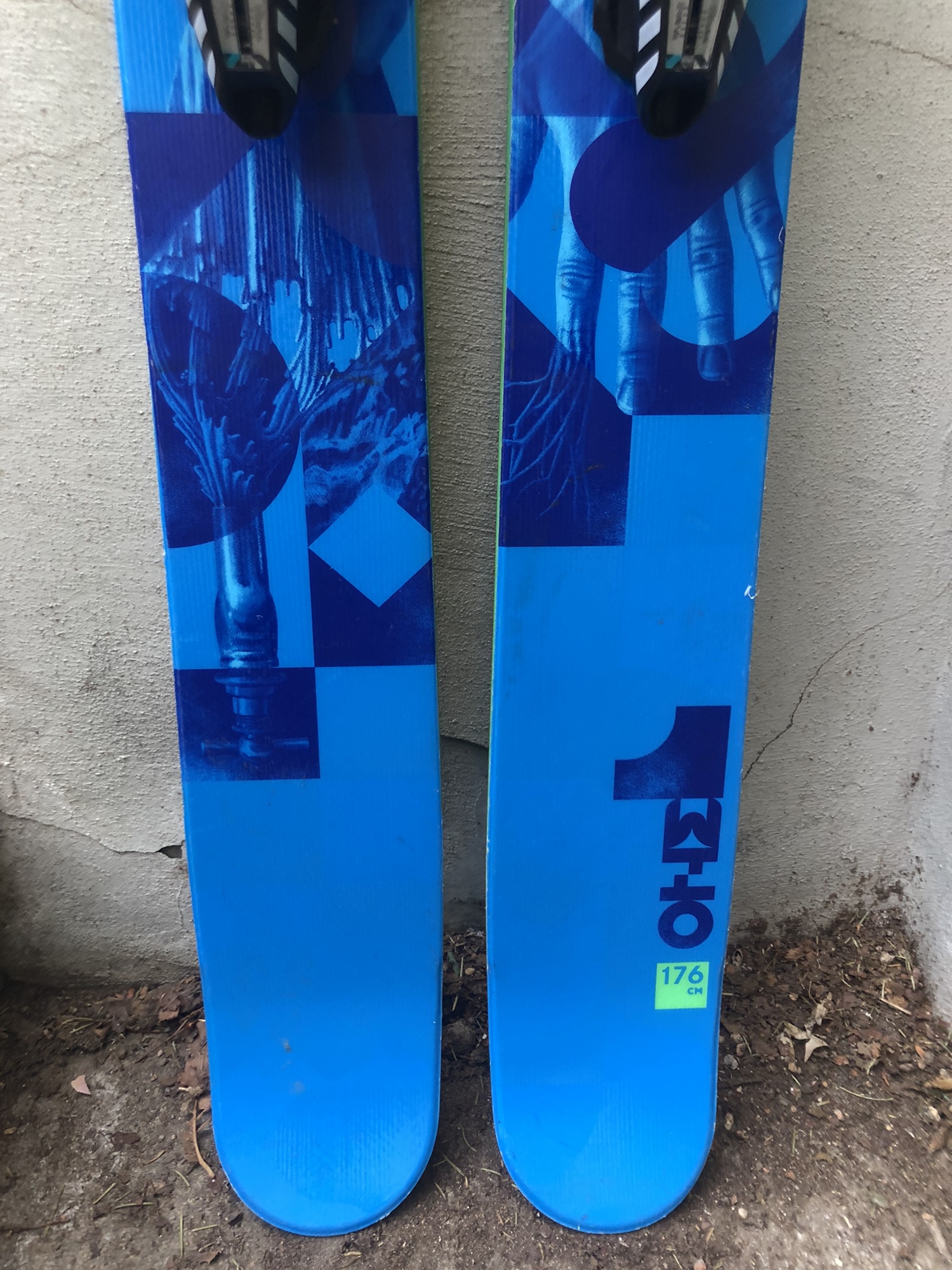 スキー VOLKL ONE 186cm MARKER GRIFFON DEMO Volkl One 176cm with Marker Griffon Bindings | SidelineSwap