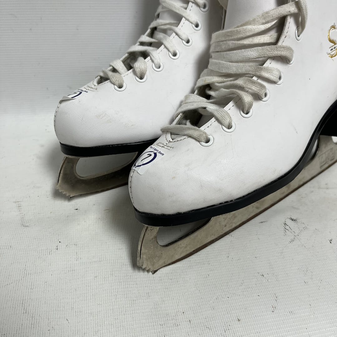Used Ccm Sp Senior 7 Womens Figure Skates SidelineSwap